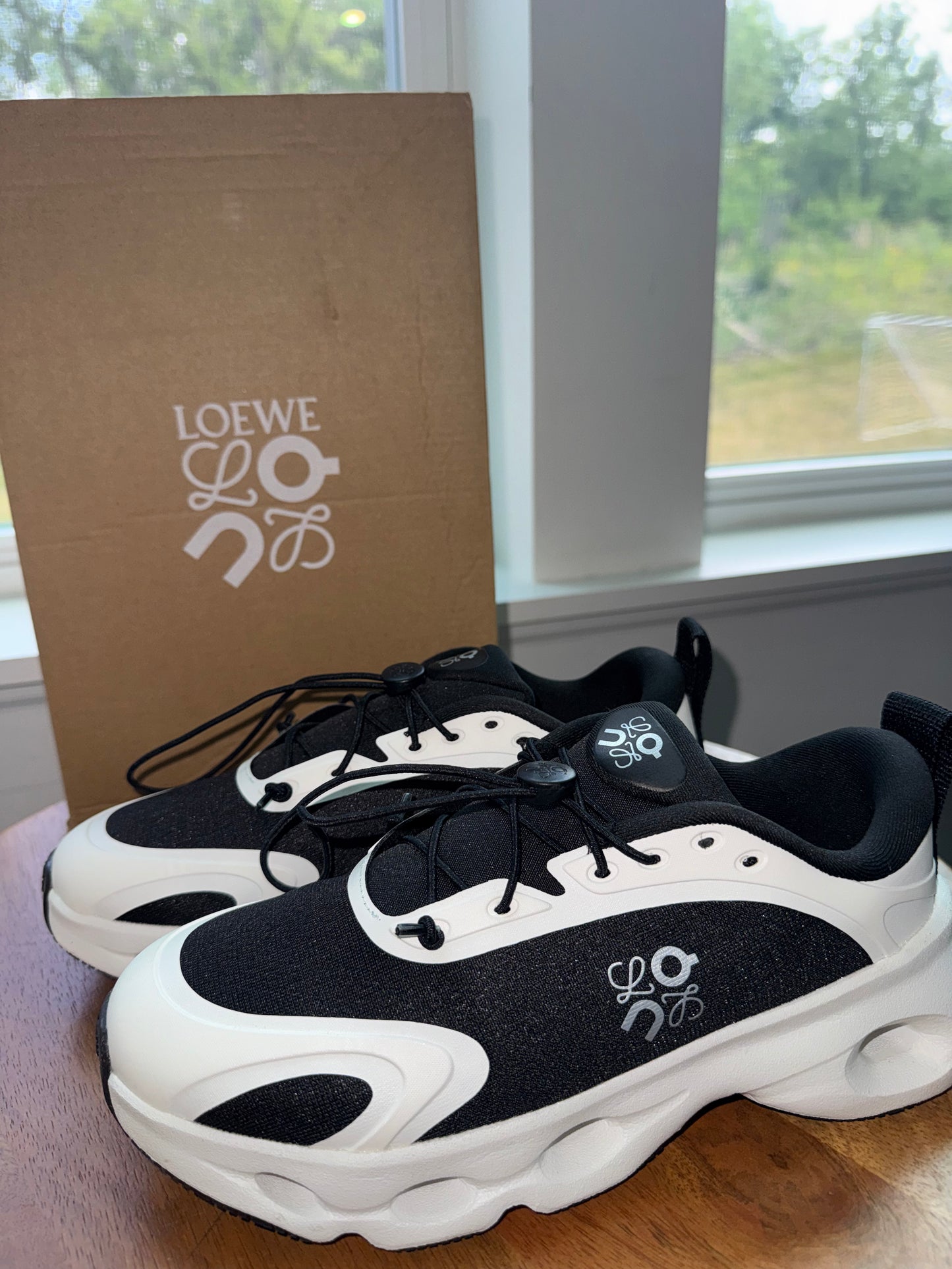 Tenis loewe cloud collab size 8 nueva temporada