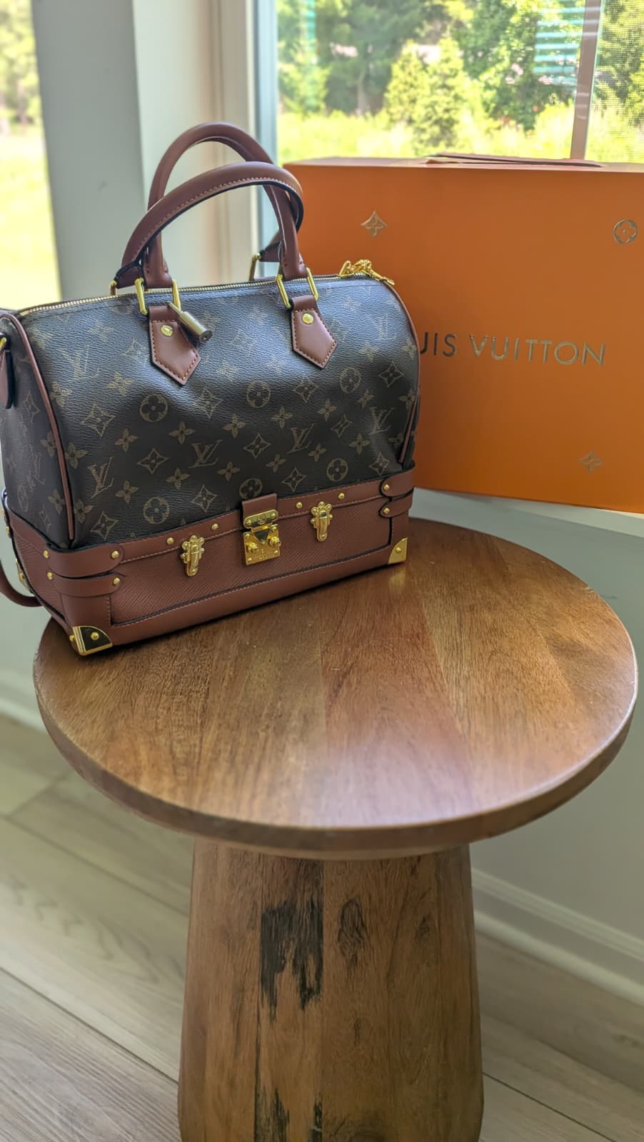 Bolsa Louis Vuitton baul top quality con caja y cubre polvo