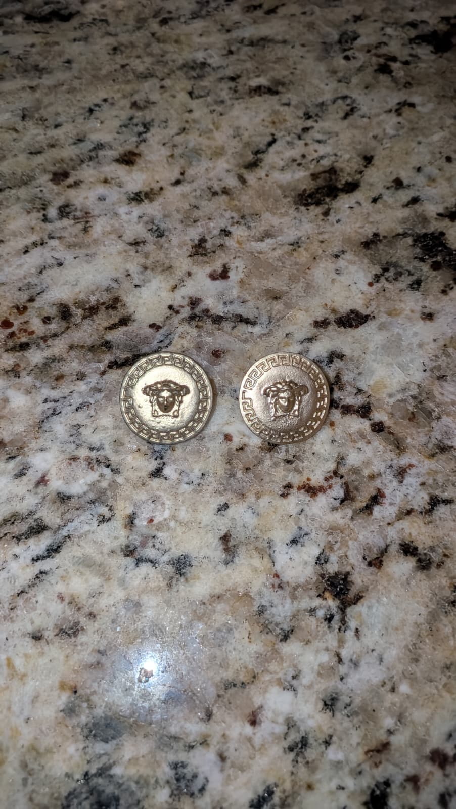 Aretes Versace
