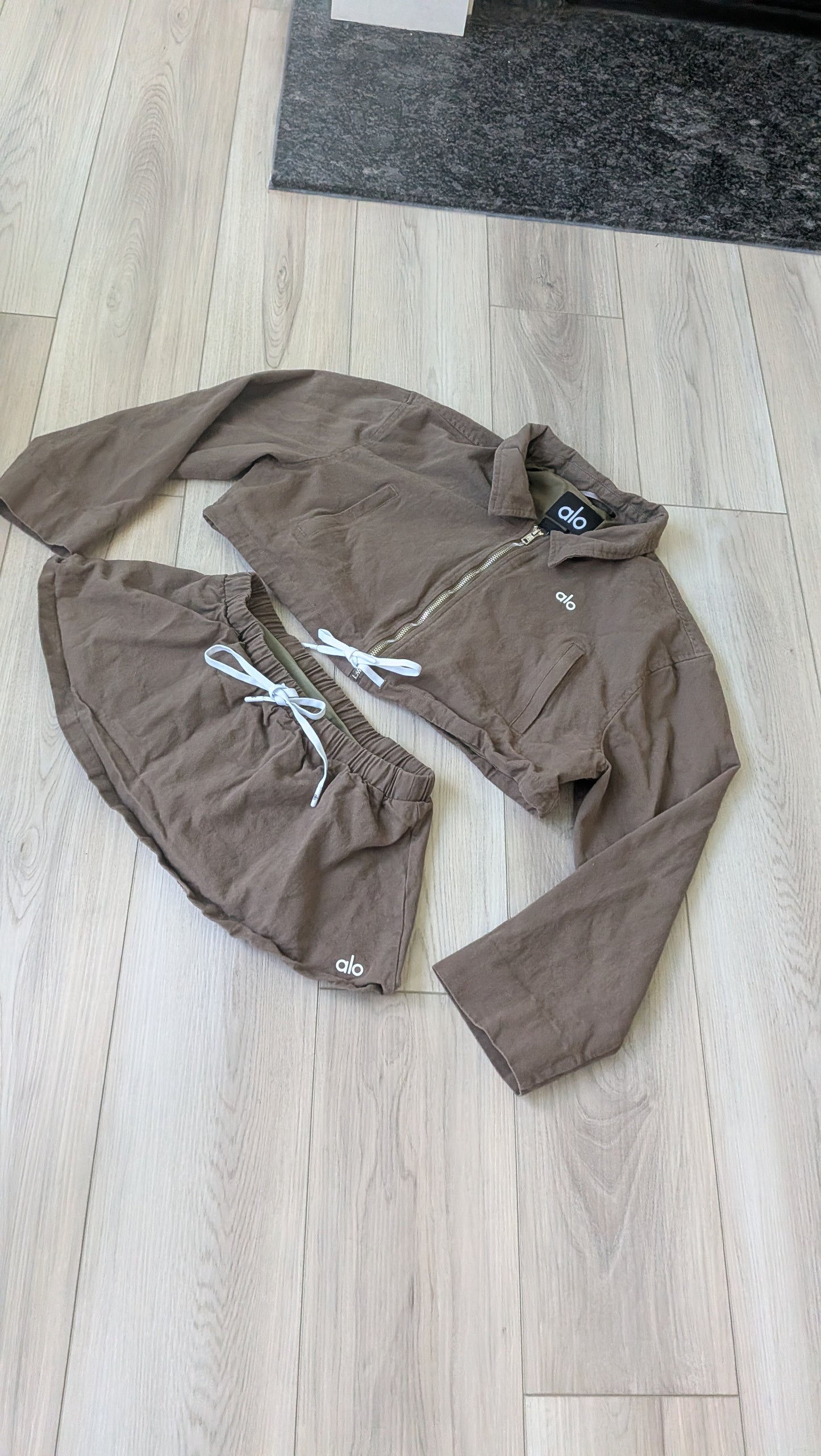 Set alo closet sale small