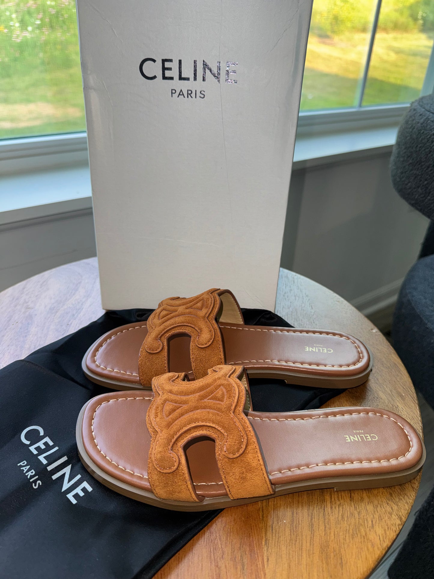 Sandalias Celine talla 8 top quality con caja y cubre polvo