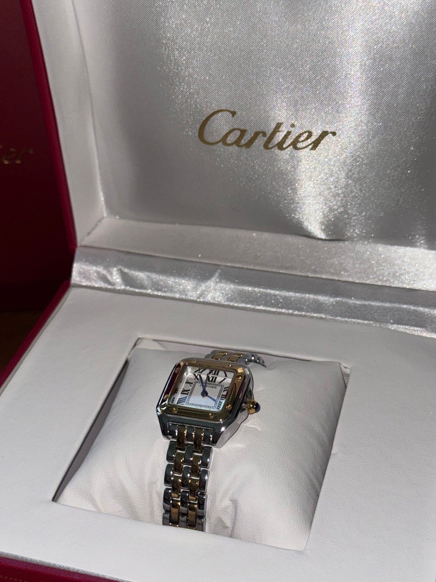 Reloj Cartier top quality con estuche y caja