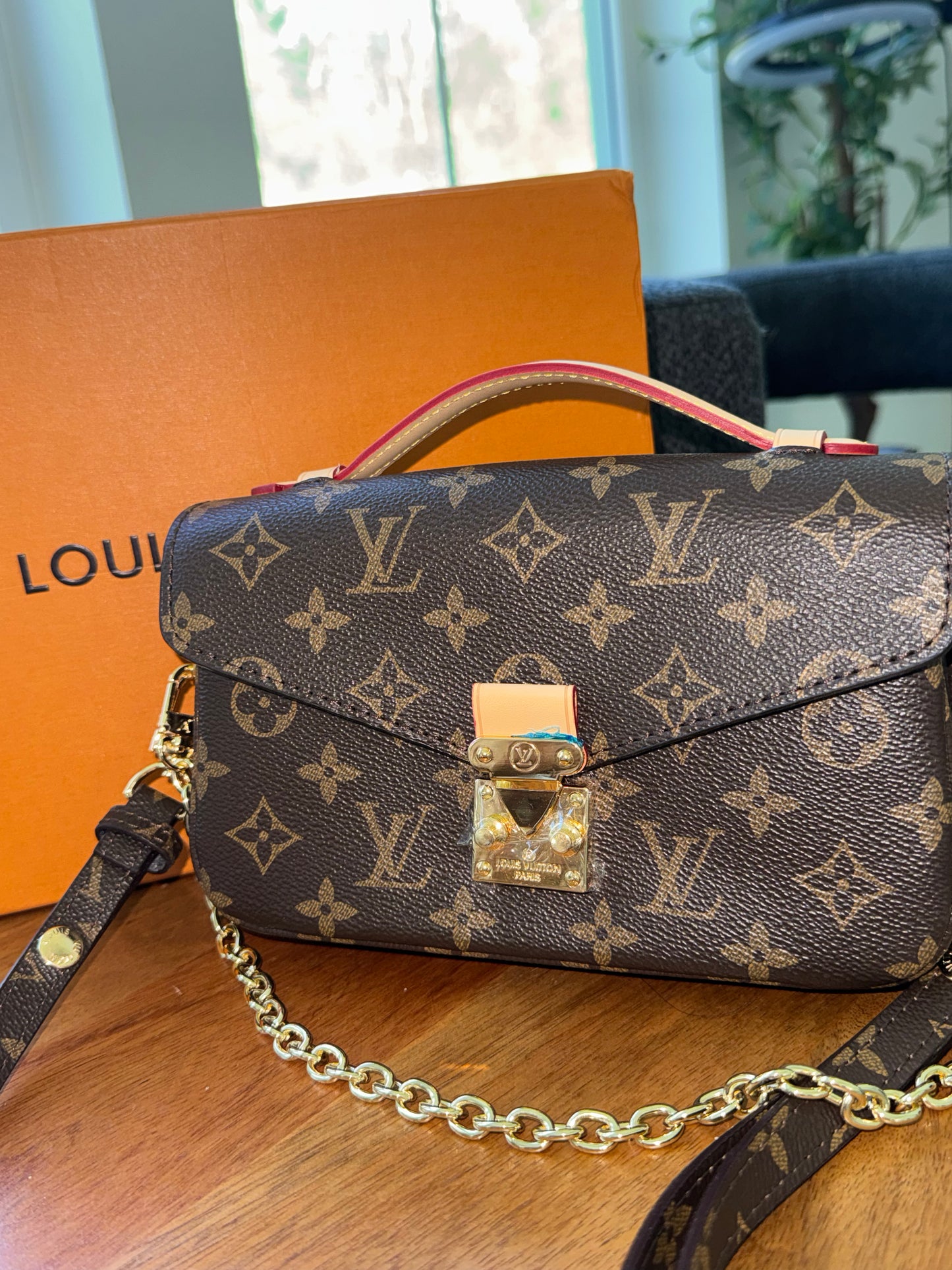 Bolsa Louis Vuitton top quality esta increible