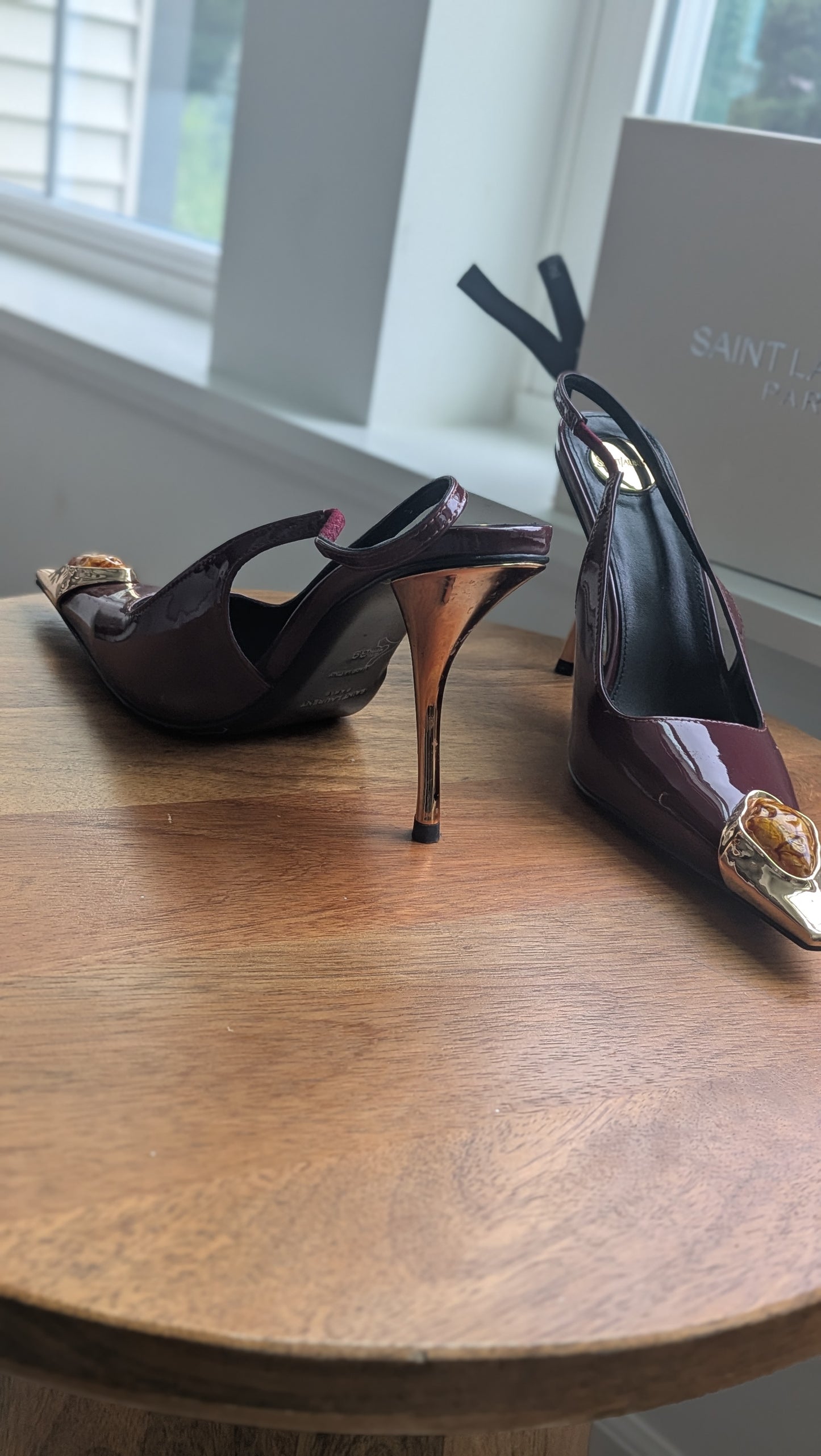 Closet sale tacones Yves saint Laurent talla 8 seminuevos