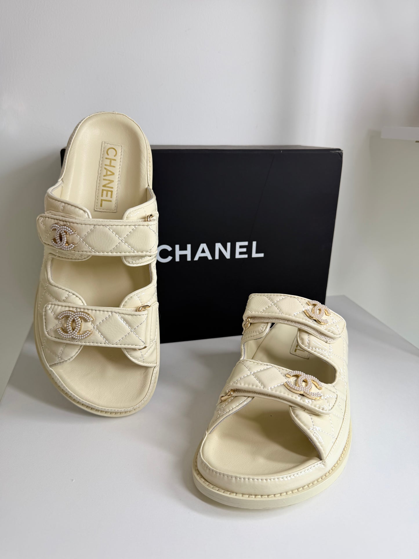 Closet sale Sandalias Chanel talla 8 con caja
