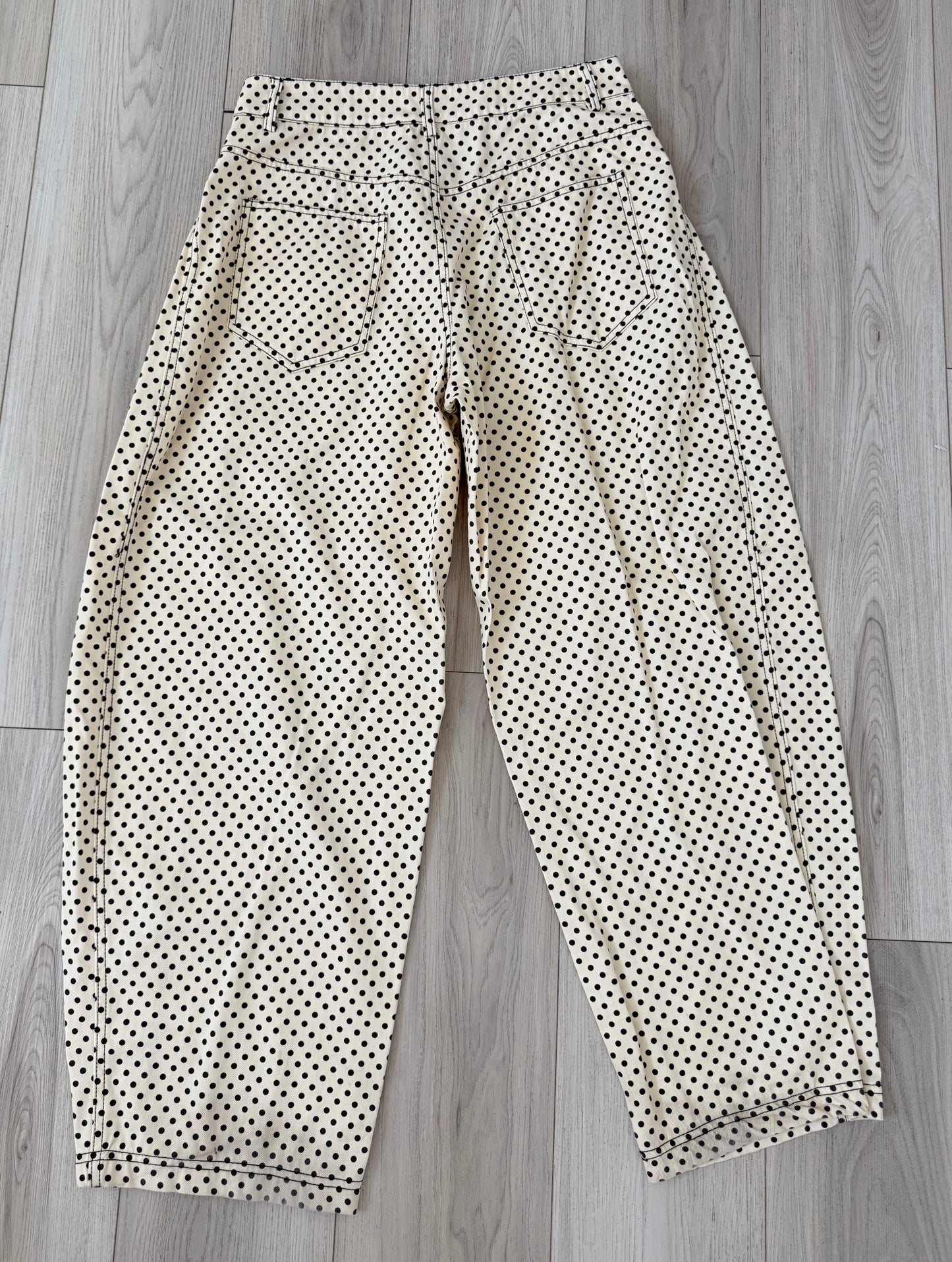 Closet sale Set mezcliclla polka dot small pero viene oversized