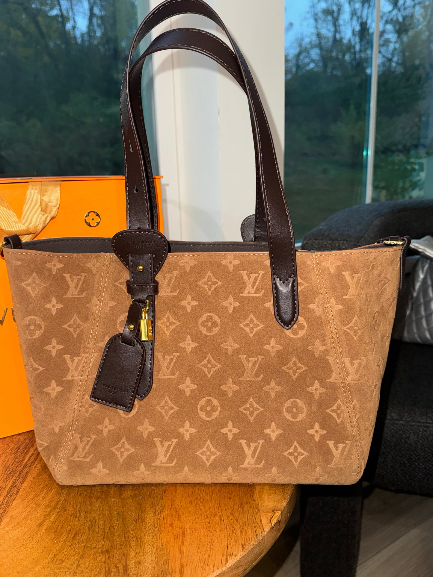 Bolsa Louis Vuitton con accesorios top quality