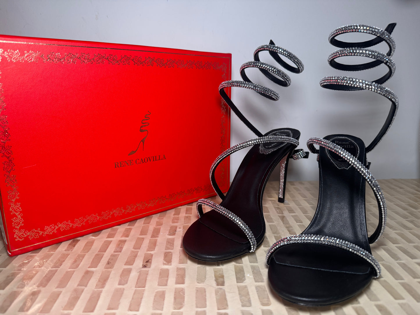 Tacones louboutin con Cristales talla 8 top quality