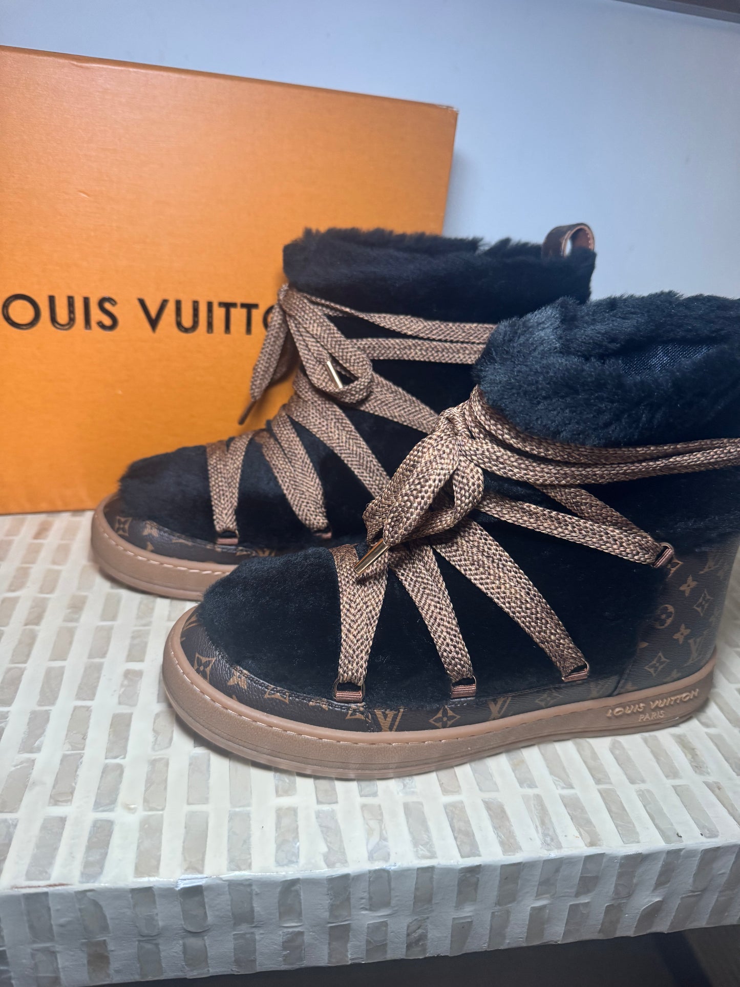 Botas Louis Vuitton nuevas con caja top quality