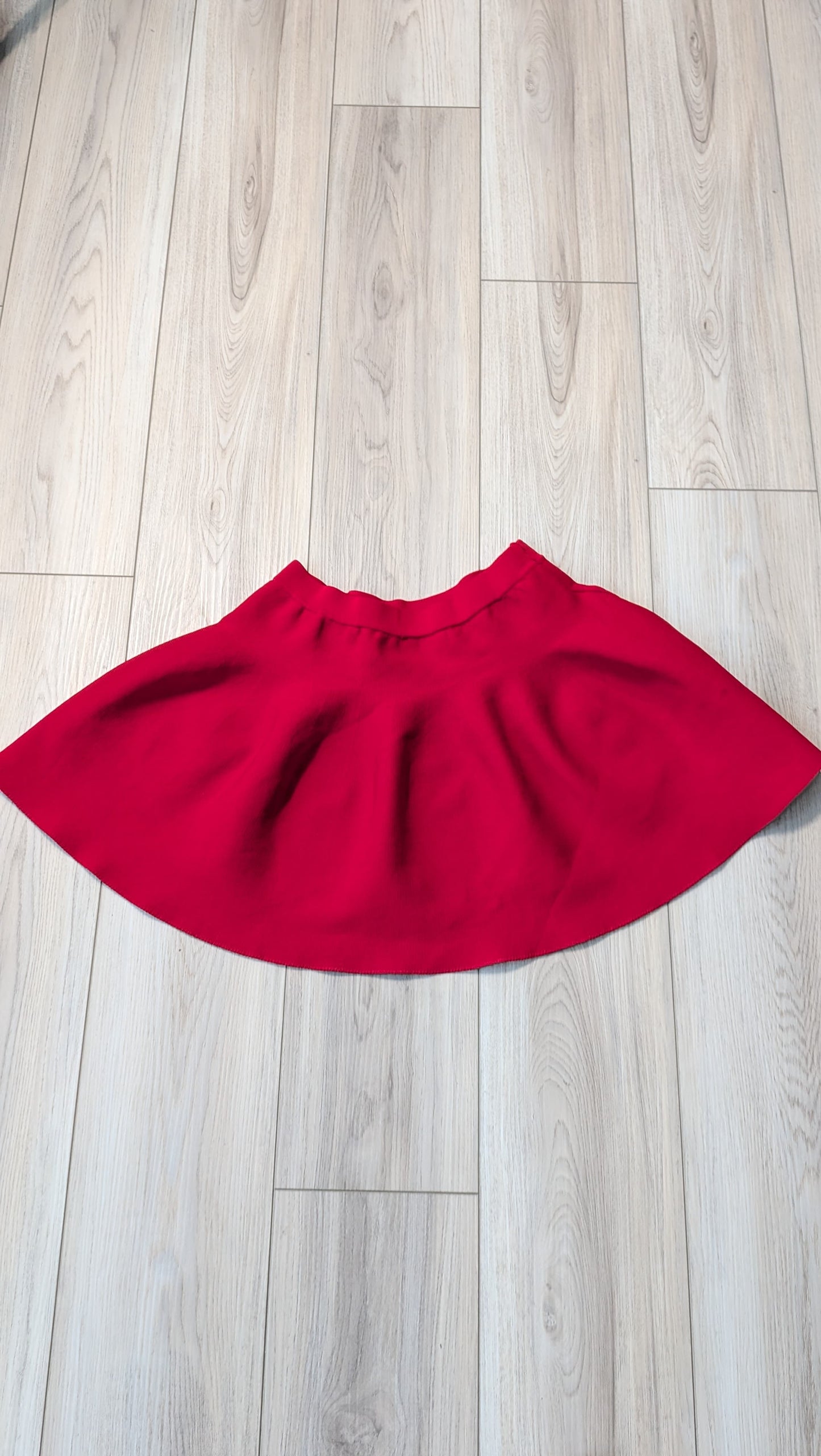 Falda roja Zara talla small