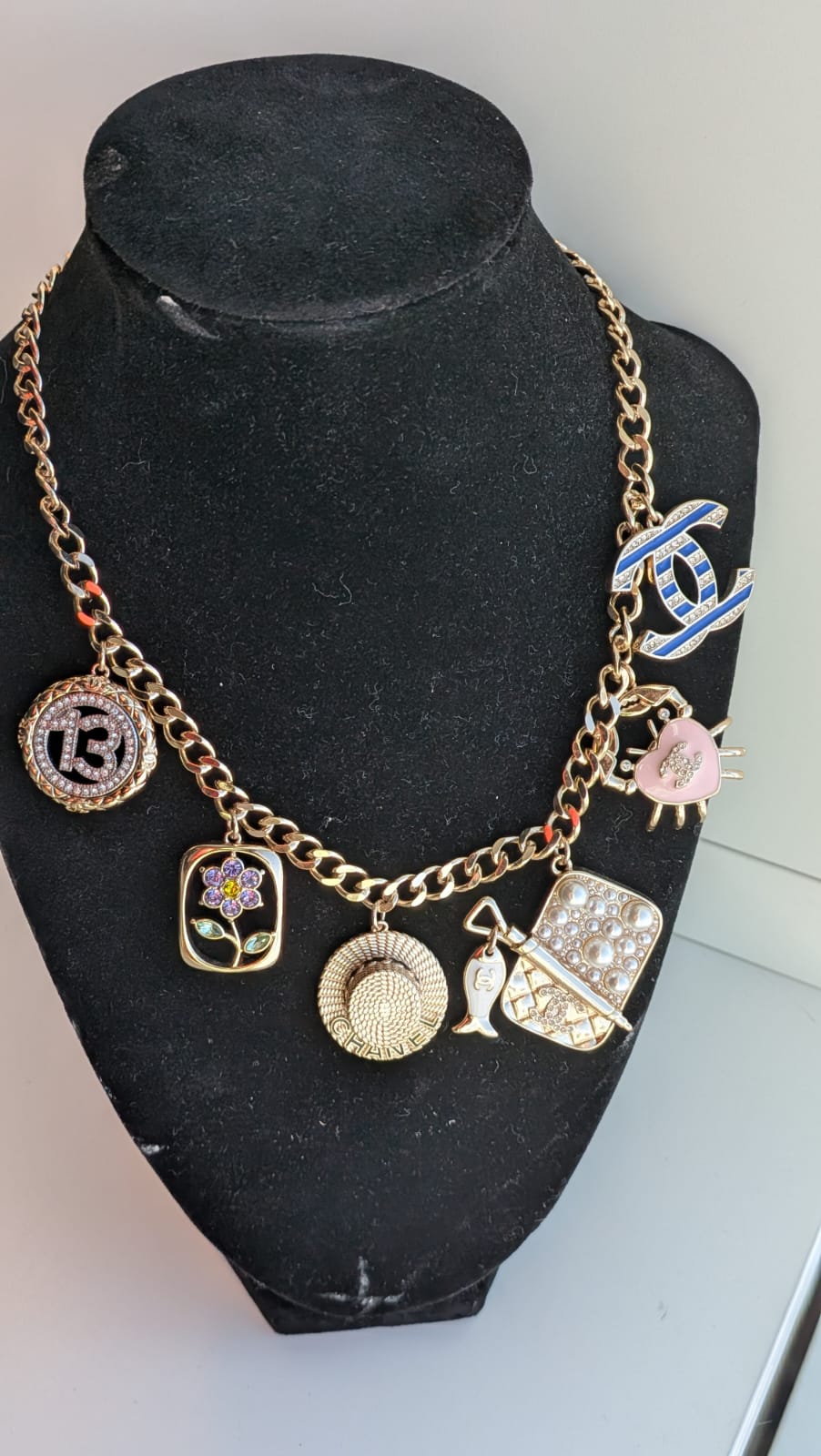 Collar 25