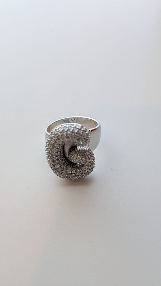 Anillo bubble con diamantes letra g