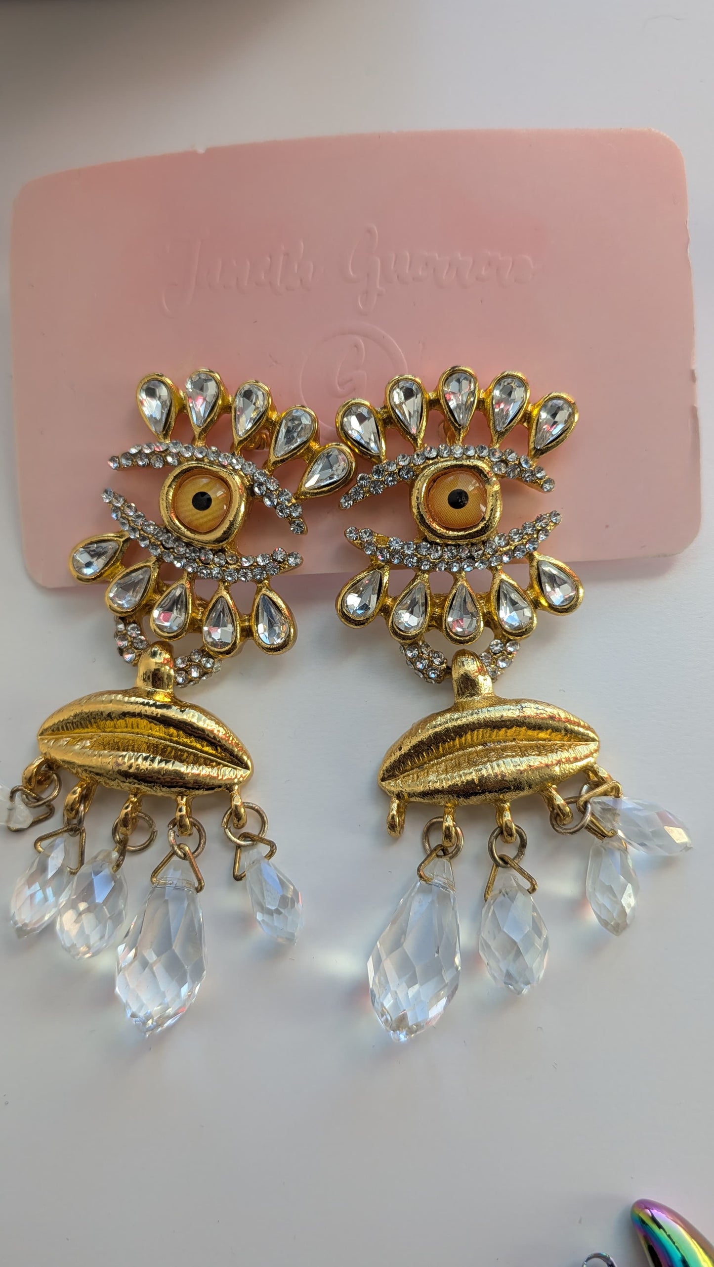 Aretes Schiaparelli ojo