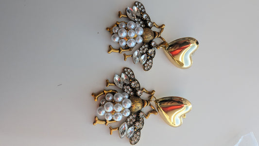 Aretes escarabajo corazon