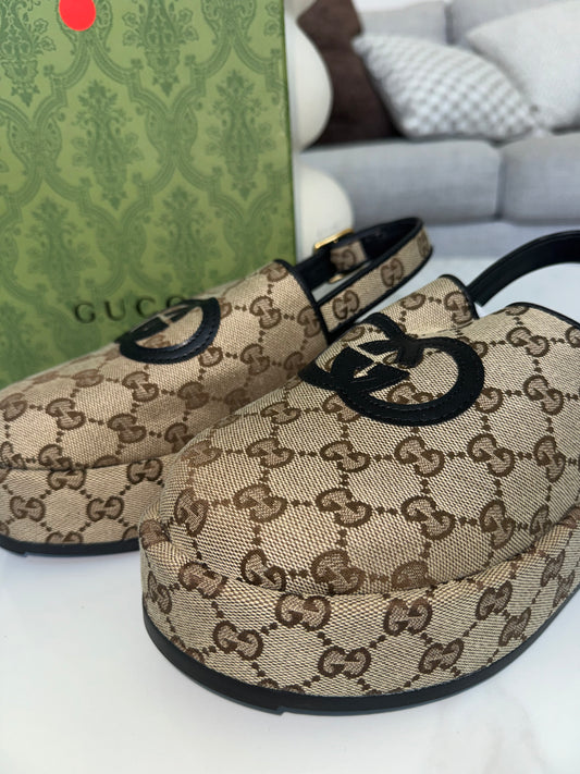 Sandalias Gucci talla 8 nuevas con caja