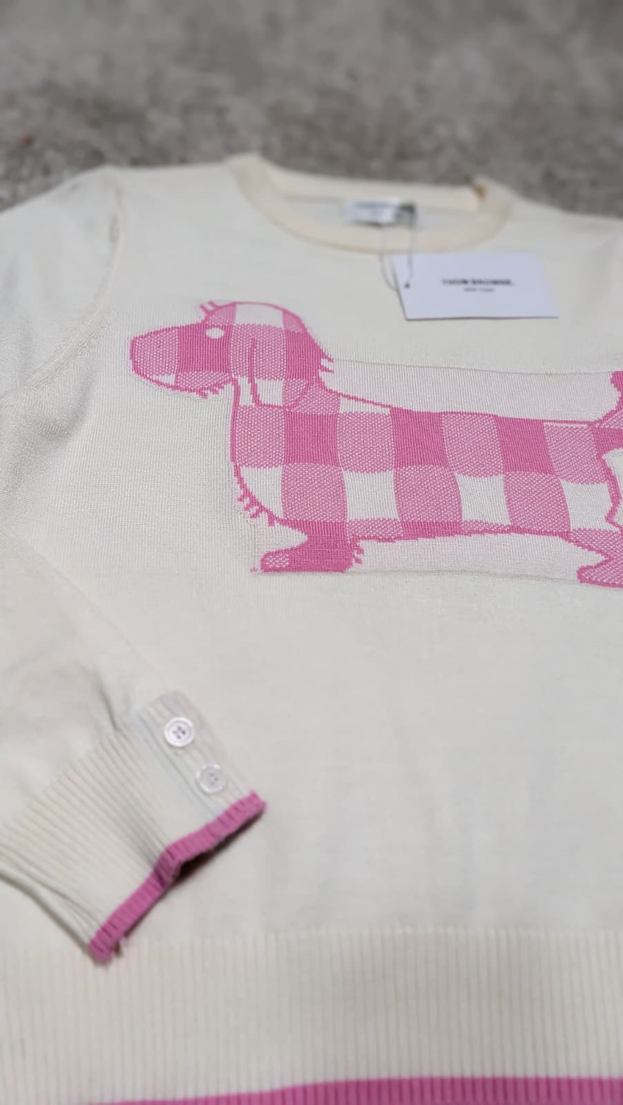 Thom browne Sueter Rosa talla small nuevo