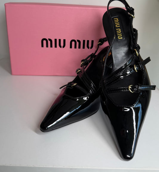 Tacones Miu Miu talla 8 Nuevo’s con caja top quality