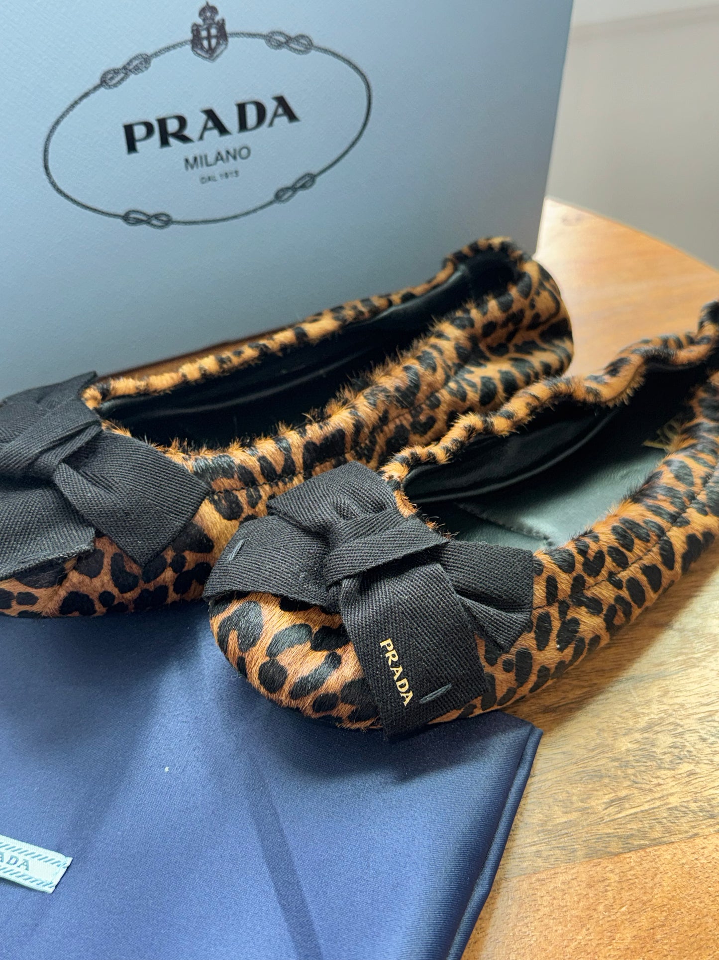 Flats Prada animal print top quality talla 8 con caja y cubre polvo