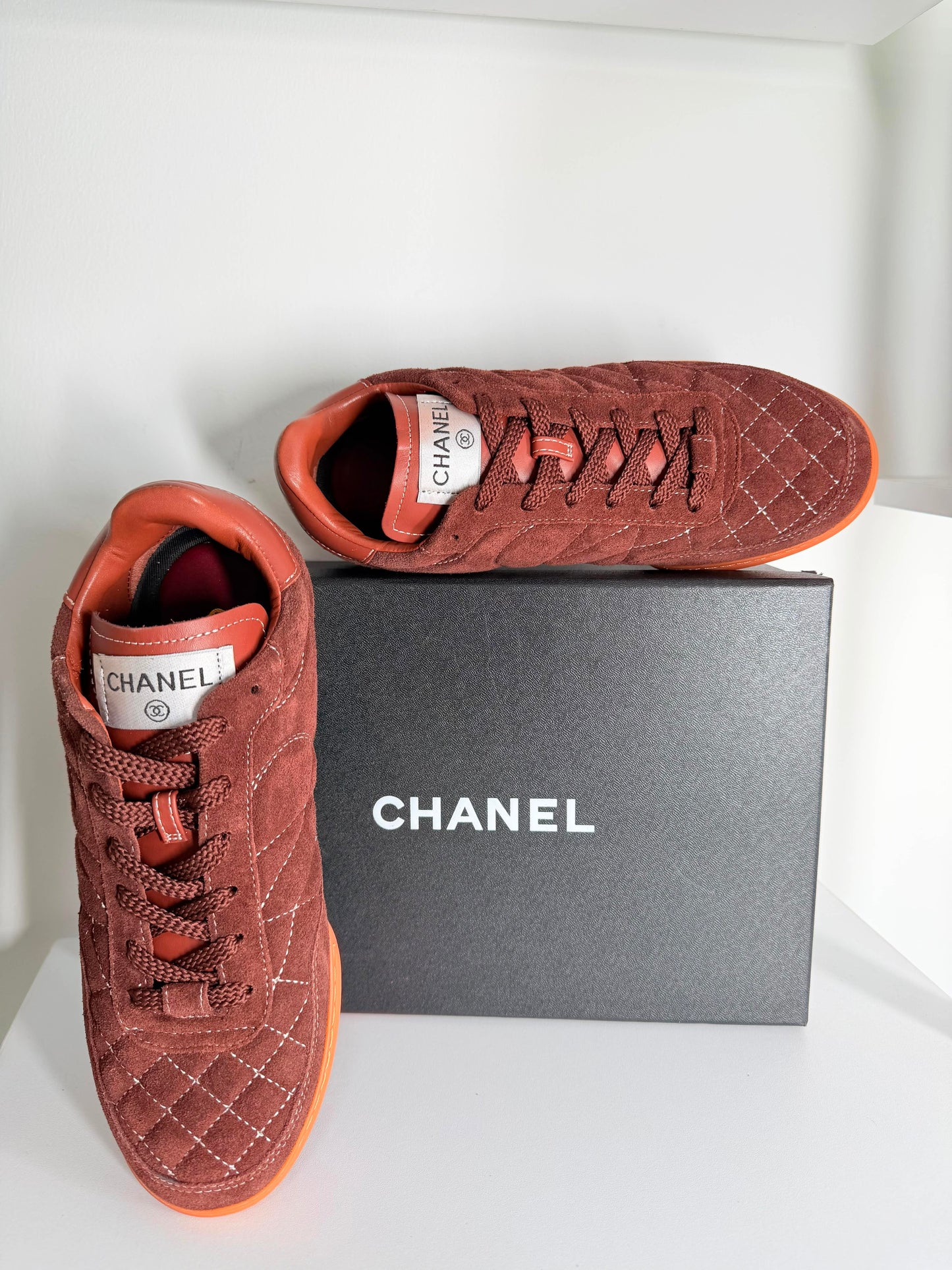 Tenis Chanel talla 8 Nuevo’s con caja top quality