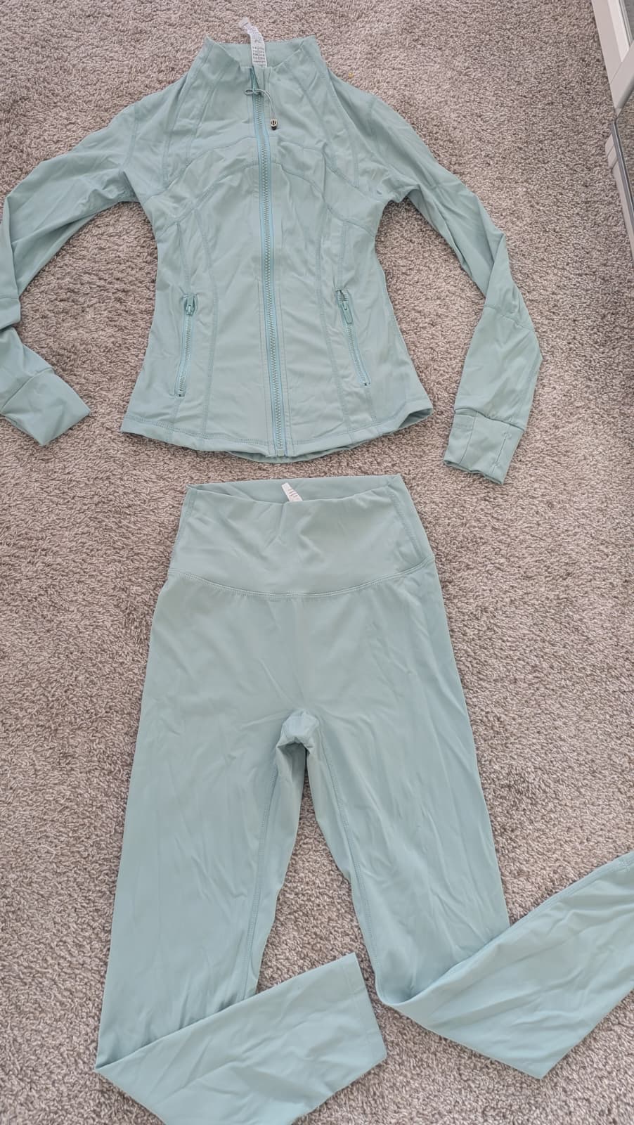 Set lululemon small verde closet sale