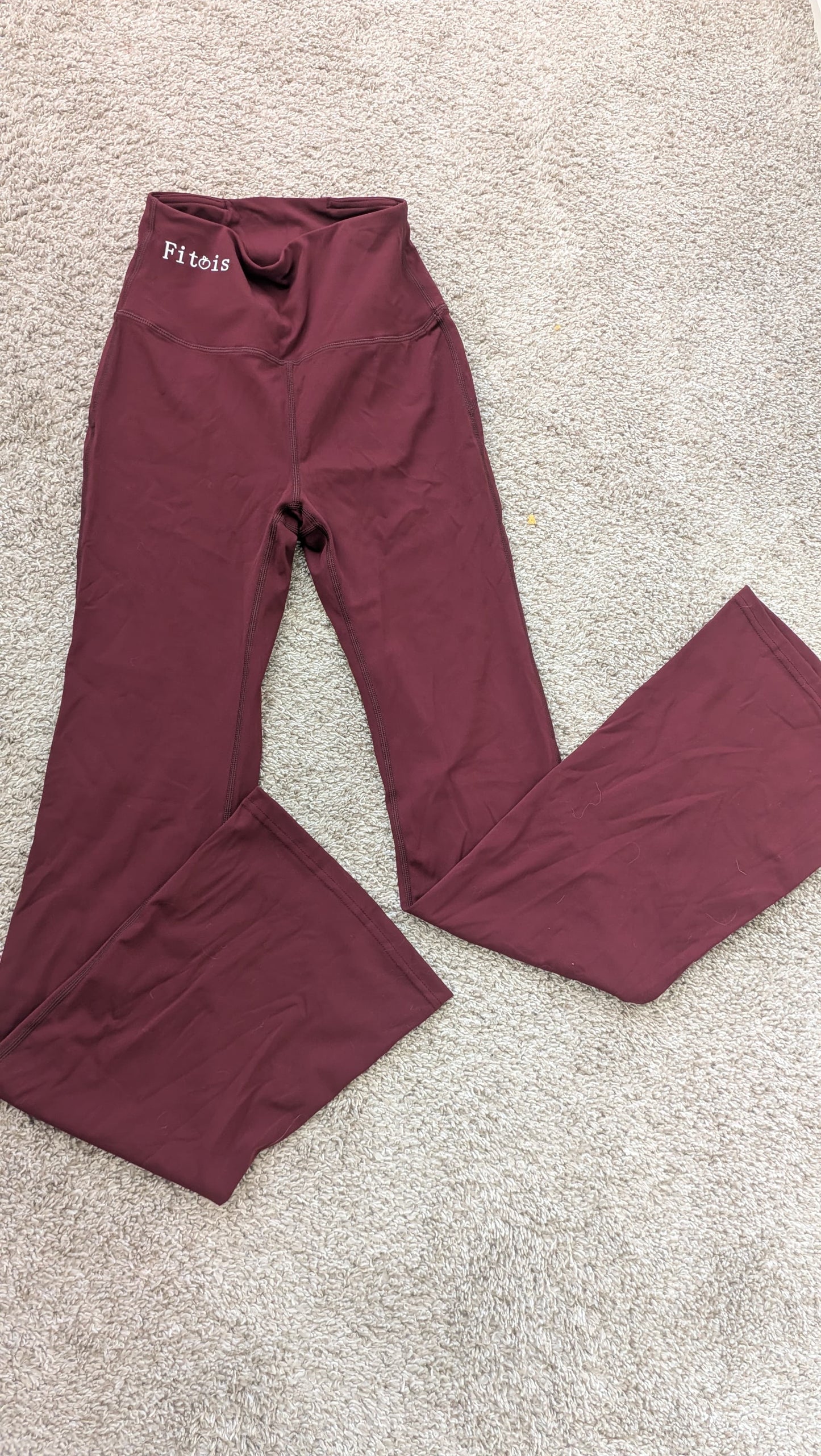 Leggings nuevas small color vino closet sale