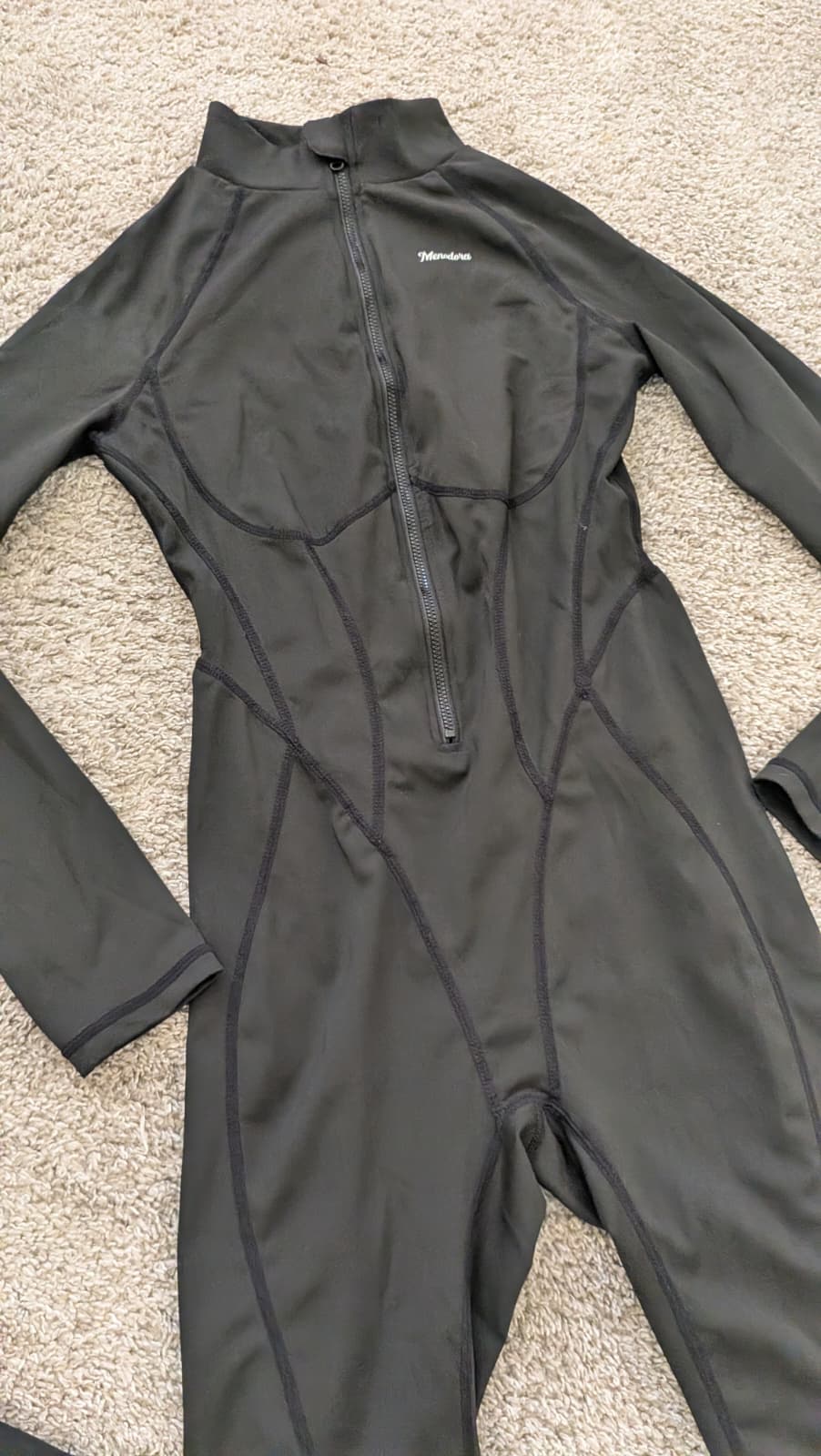 Jumpsuit negro small closet sale