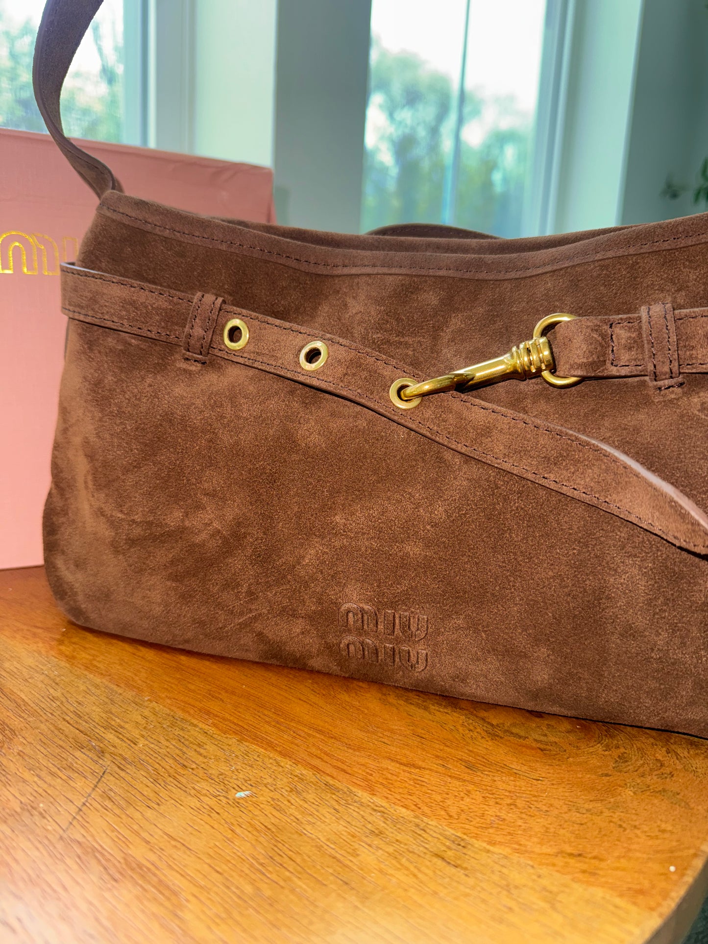 Bolsa Miu Miu café con caja