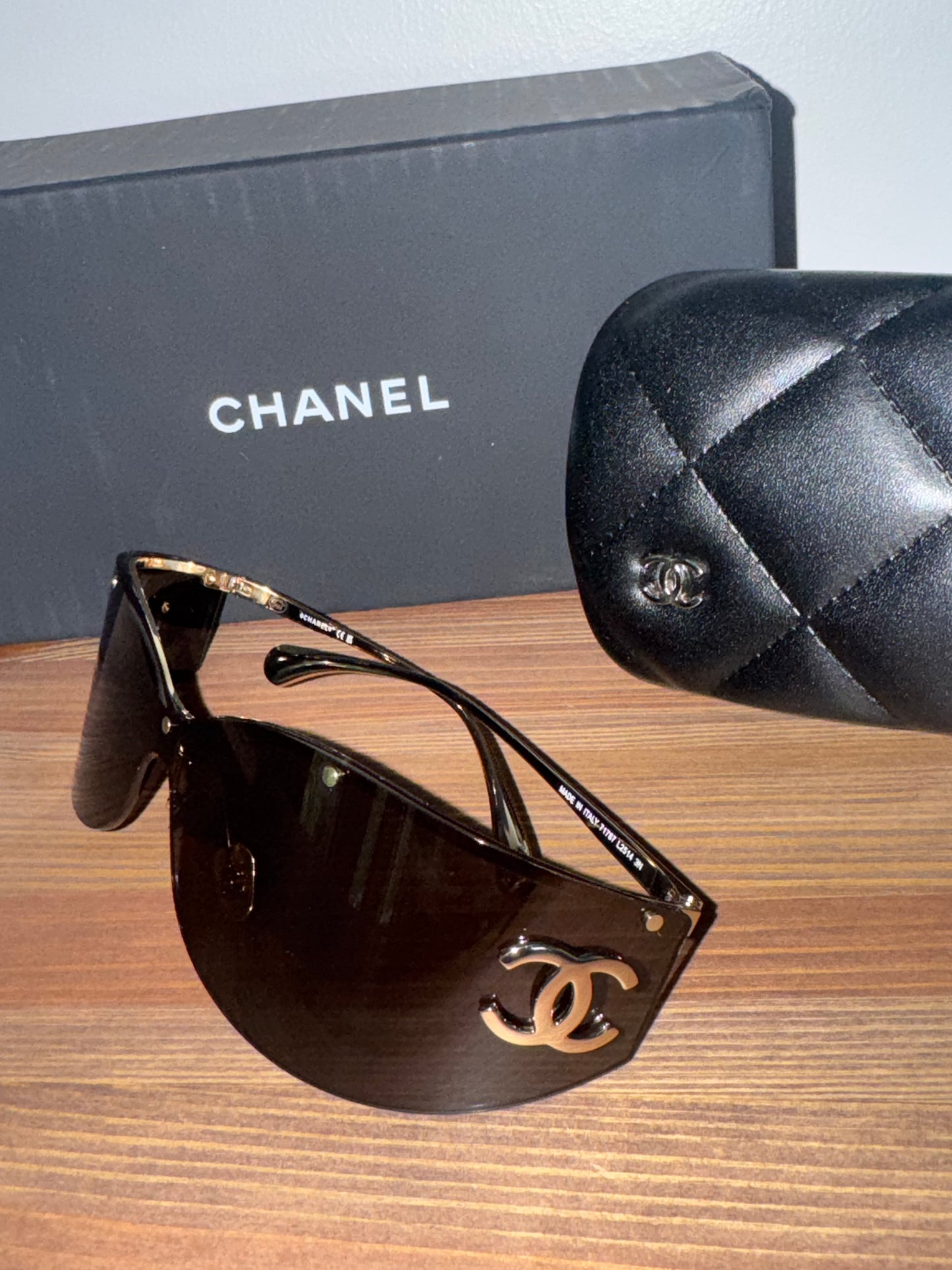 Lentes Chanel nueva temporada top quality con estuche , caja y cubre polvo