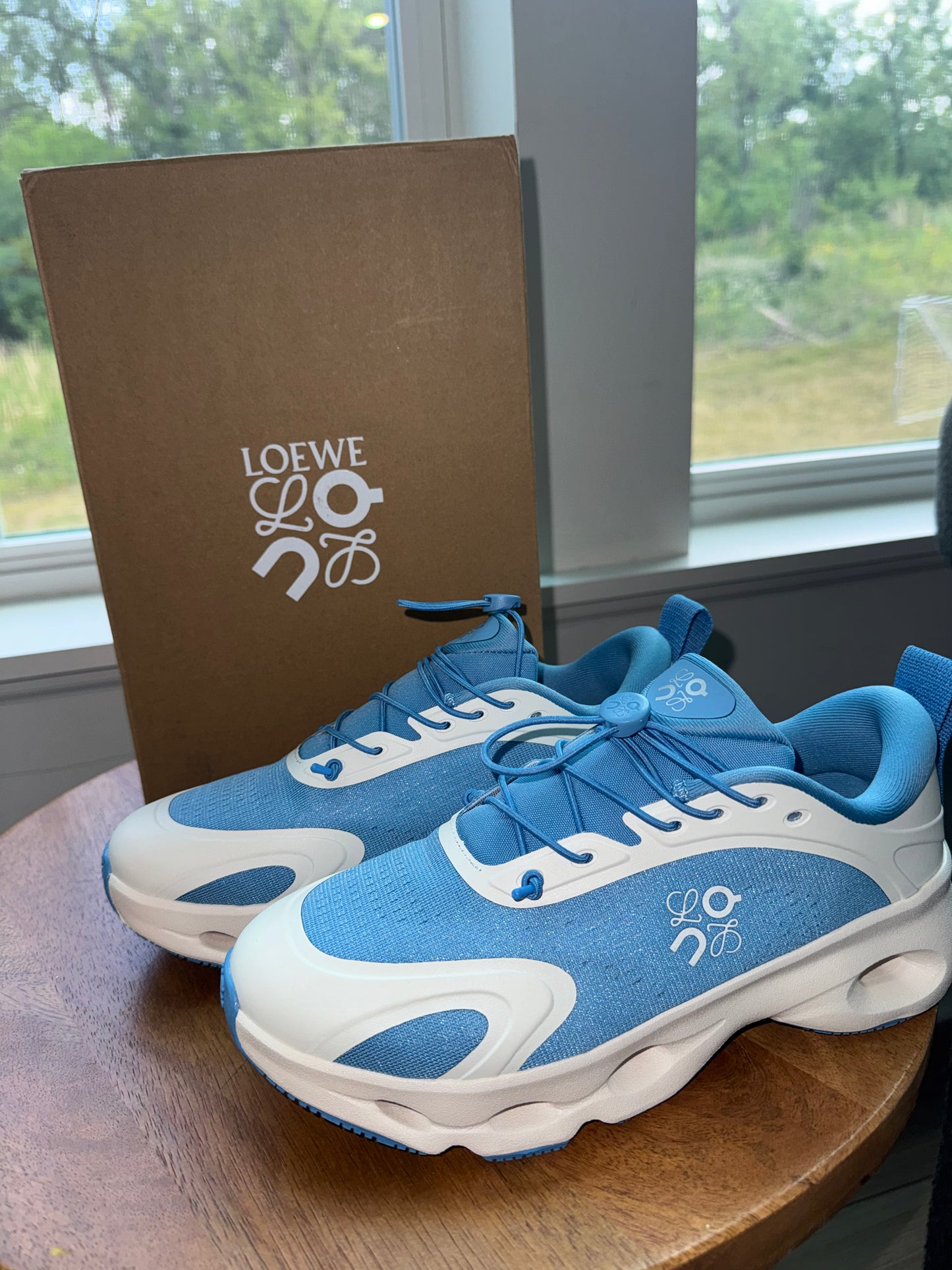 Tenis Loewe cloud size 8 nueva temporada