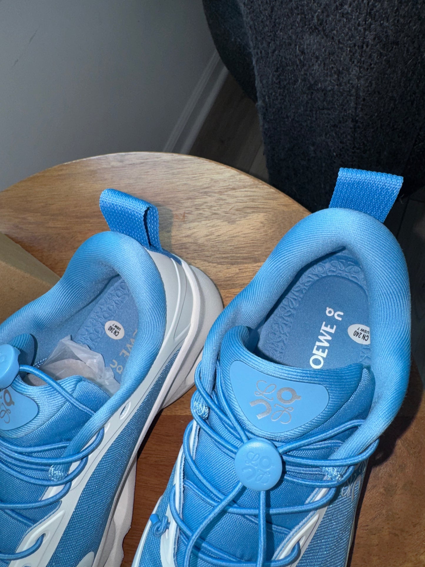 Tenis Loewe cloud size 8 nueva temporada