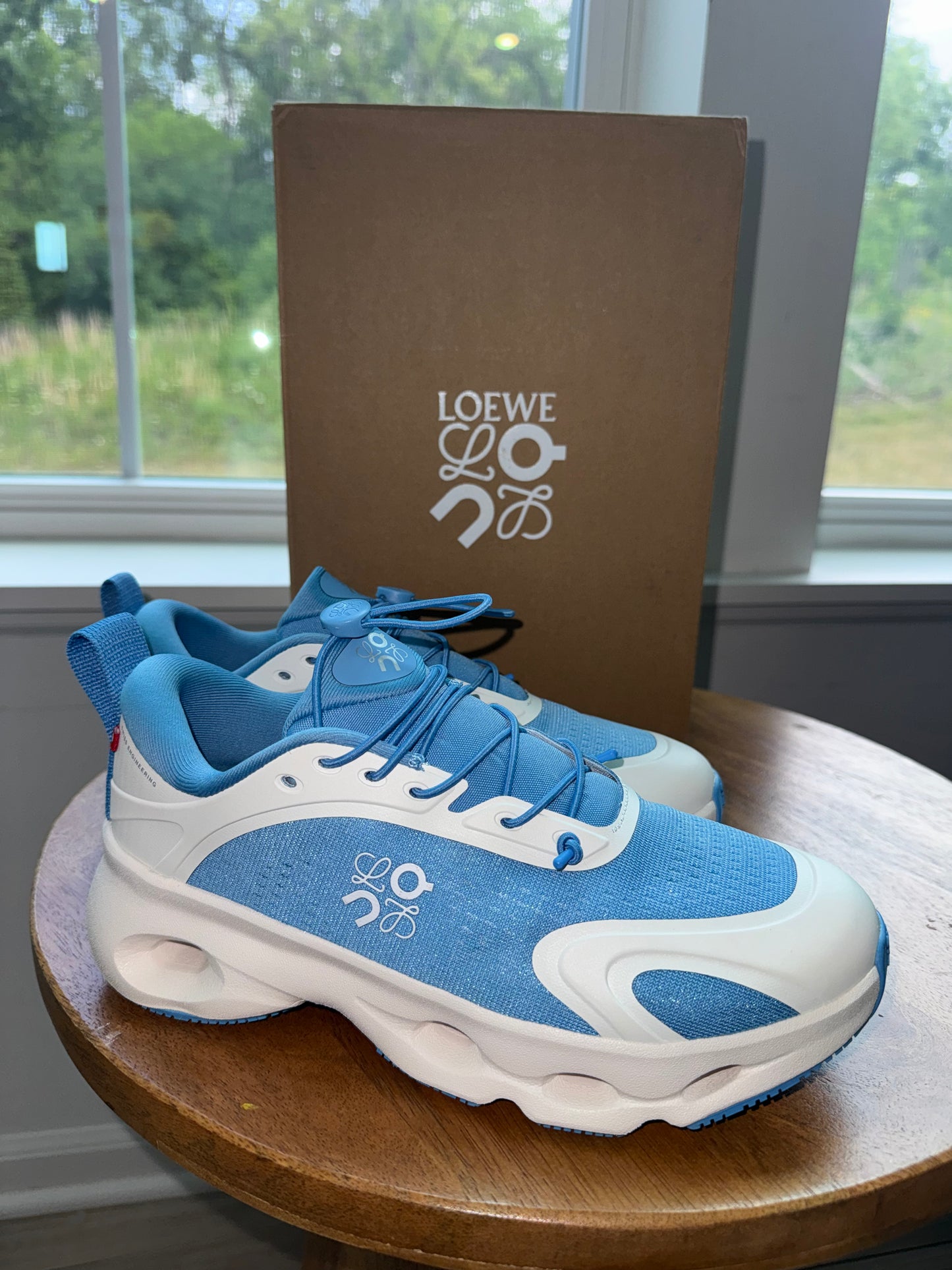Tenis Loewe cloud size 8 nueva temporada
