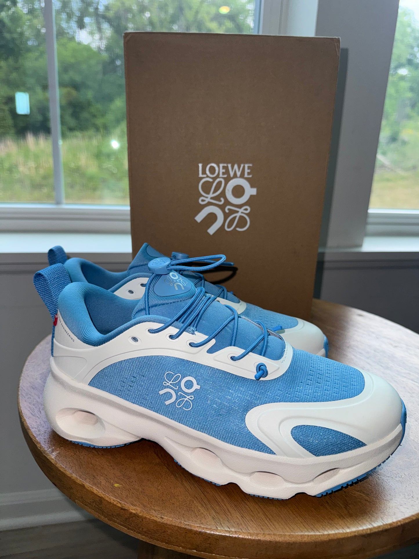 Tenis Loewe cloud size 8 nueva temporada