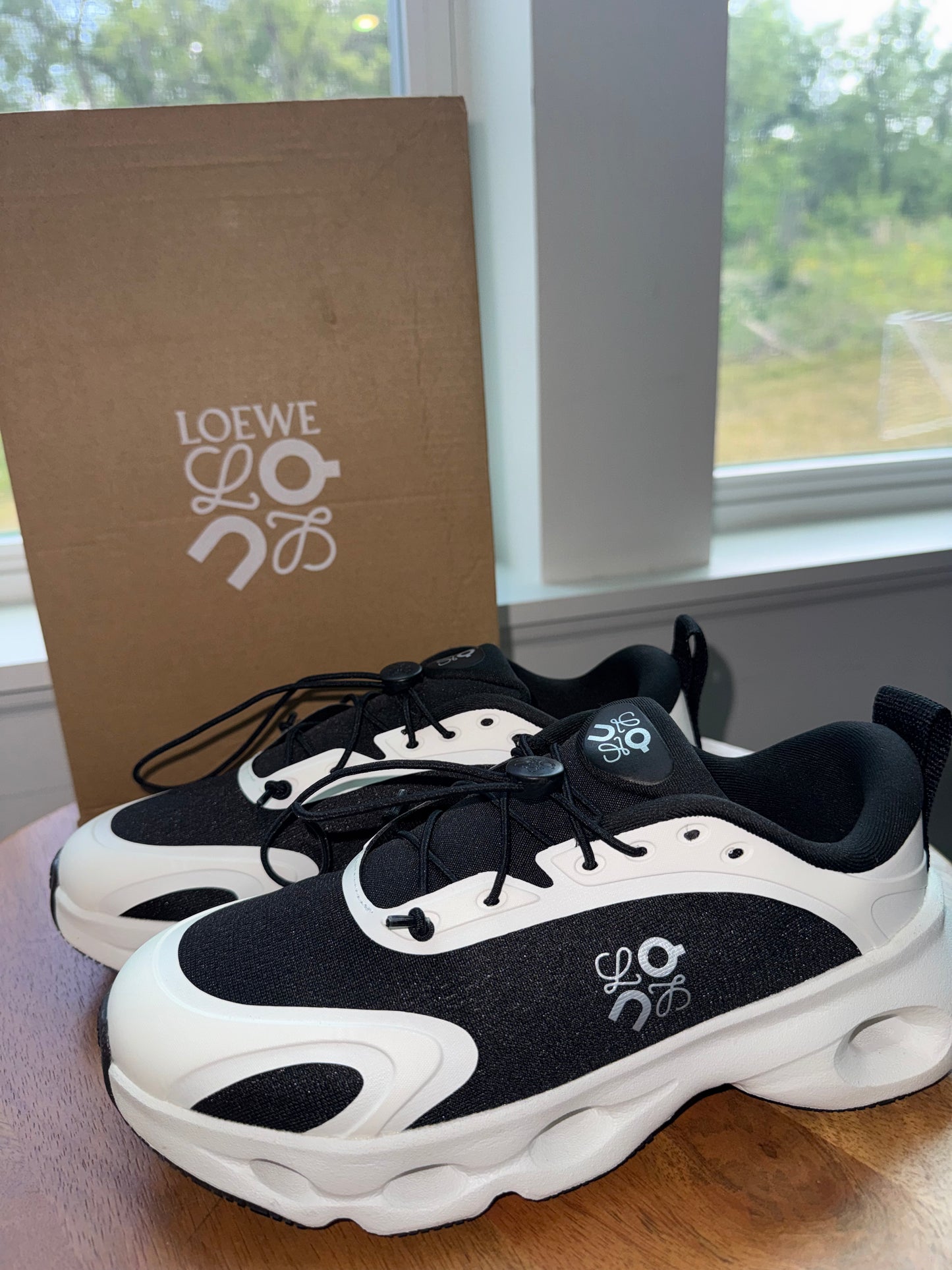 Tenis loewe cloud collab size 8 nueva temporada