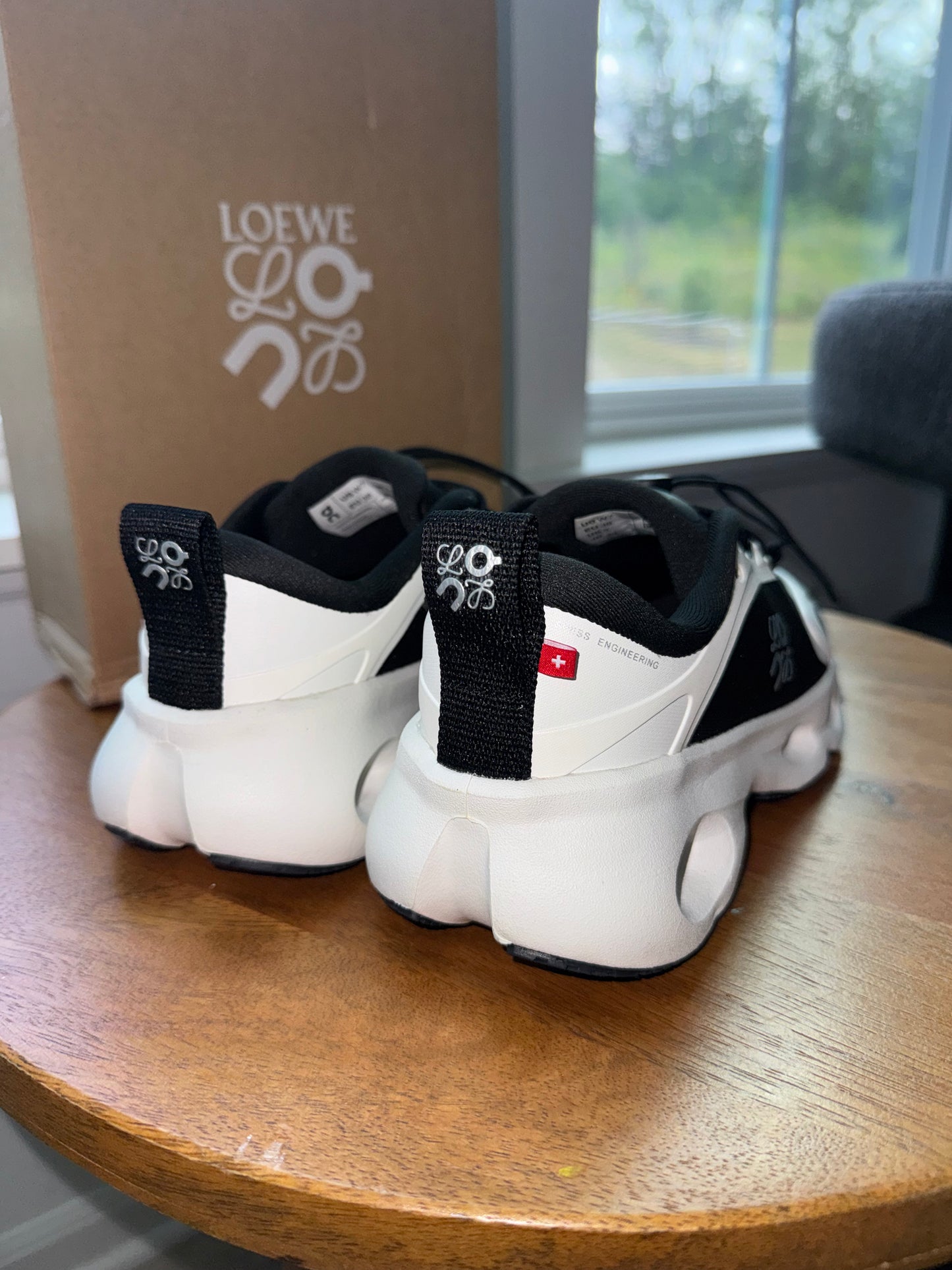 Tenis loewe cloud collab size 8 nueva temporada