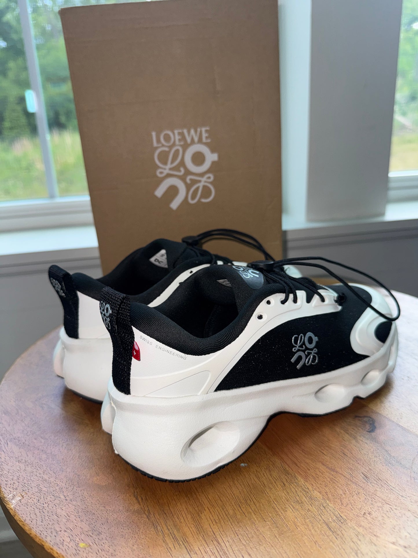 Tenis loewe cloud collab size 8 nueva temporada