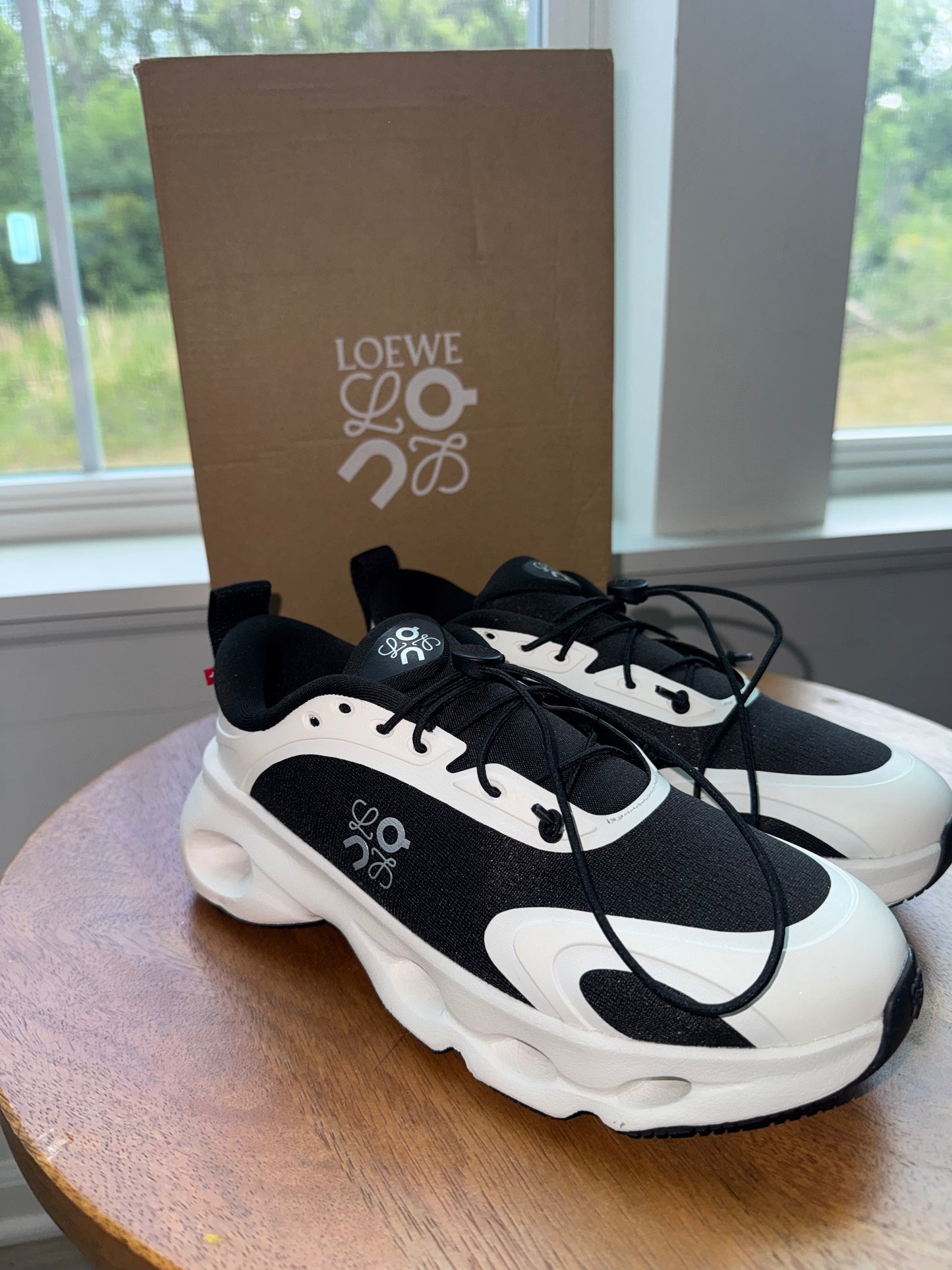 Tenis loewe cloud collab size 8 nueva temporada