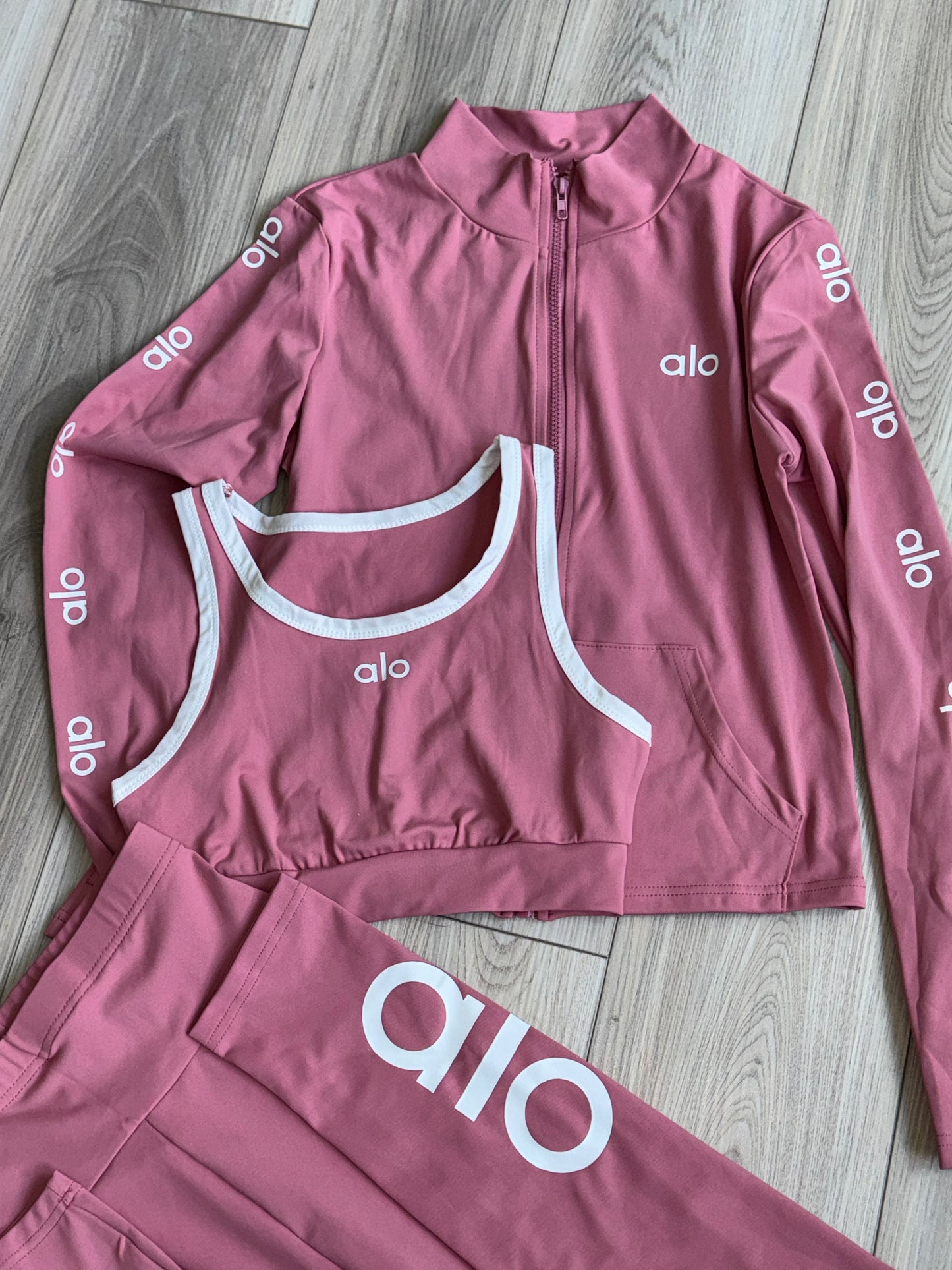 Set alo small Rosita