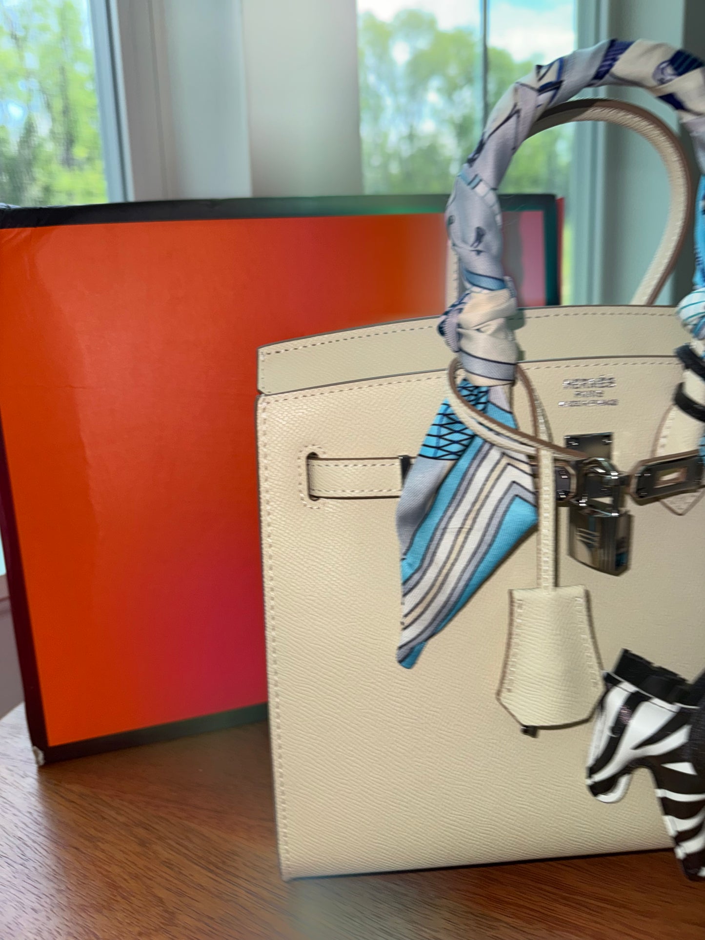 Birkin beige top quality con accesorios , candado , cubre polvo y caja