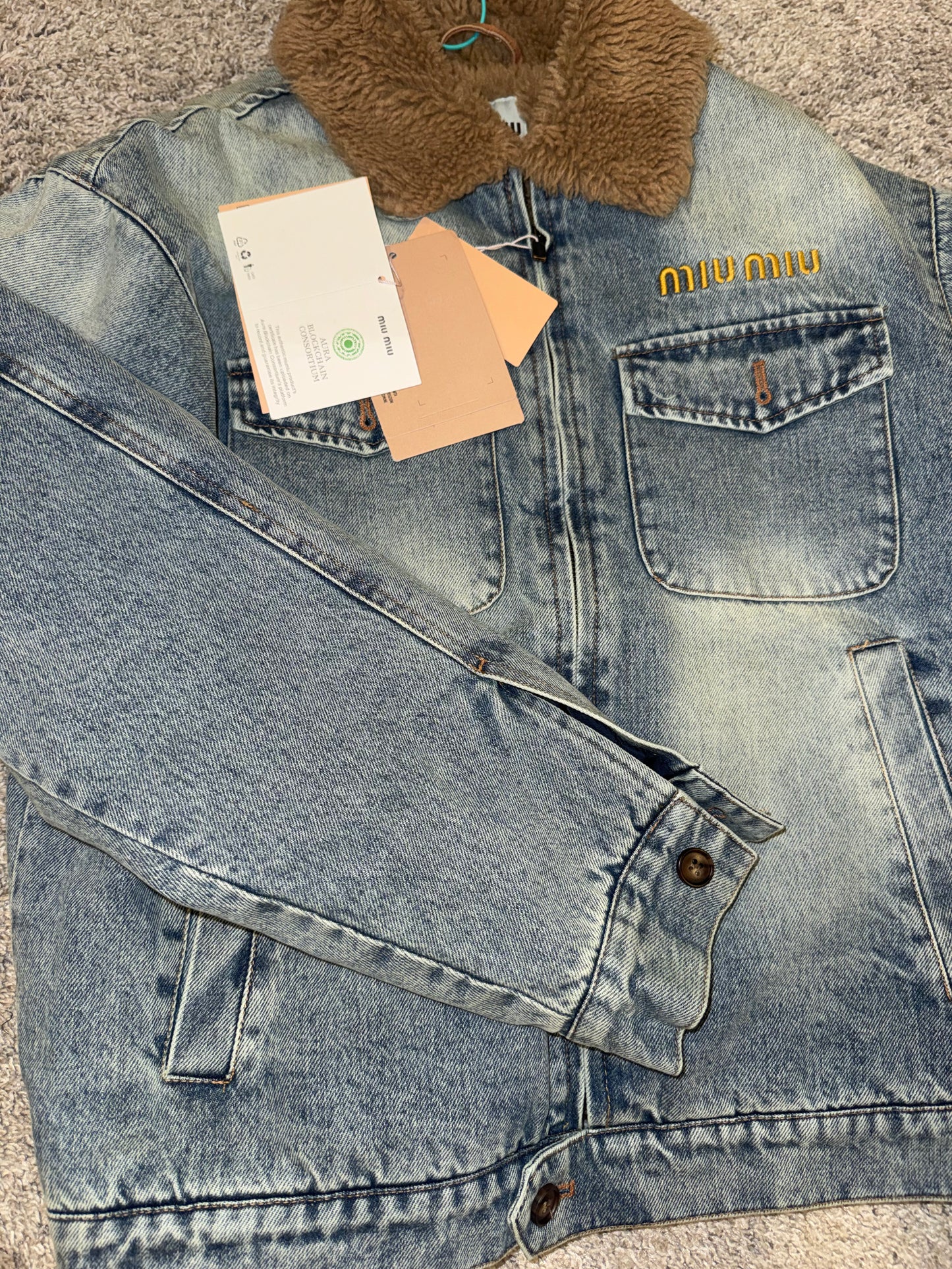 Chamarra Miu Miu mediana top quality