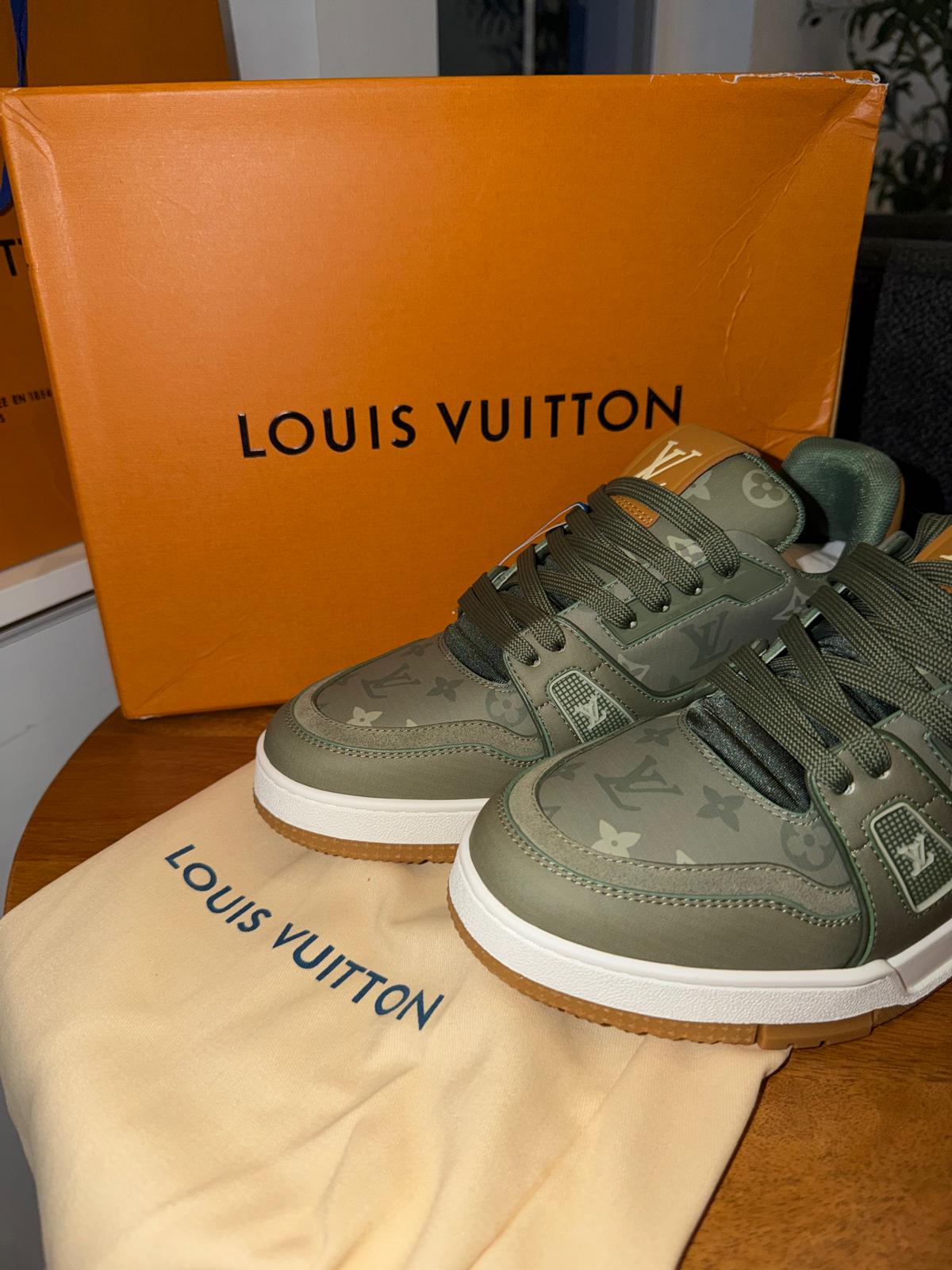 Tenis Louis Vuitton verdes talla 9 unisex top quality