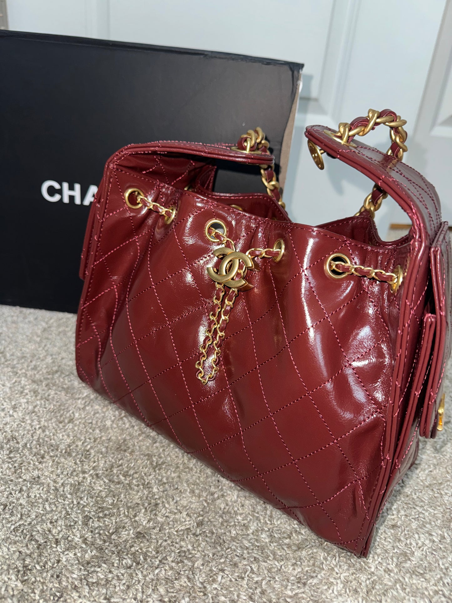 Chanel 25 nueva con caja color vino top quality