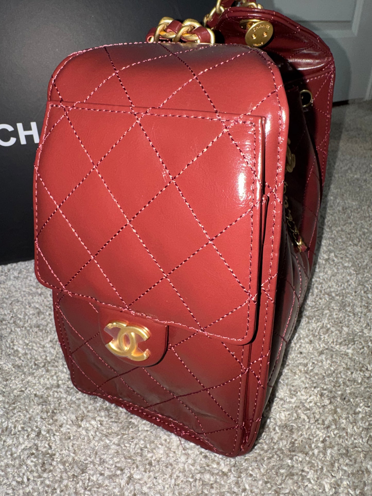 Chanel 25 nueva con caja color vino top quality