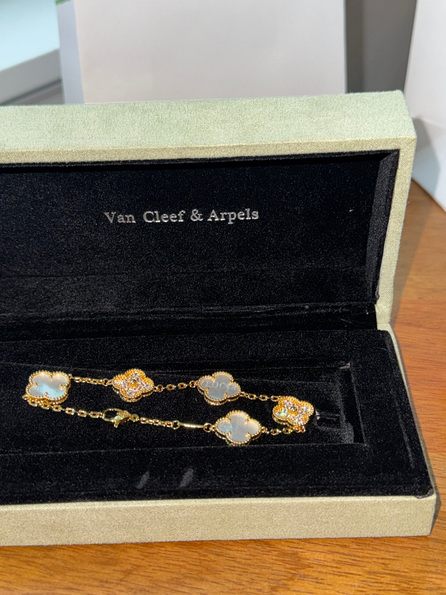 Set van cleef Pulsera y collar top quality con caja y estuche