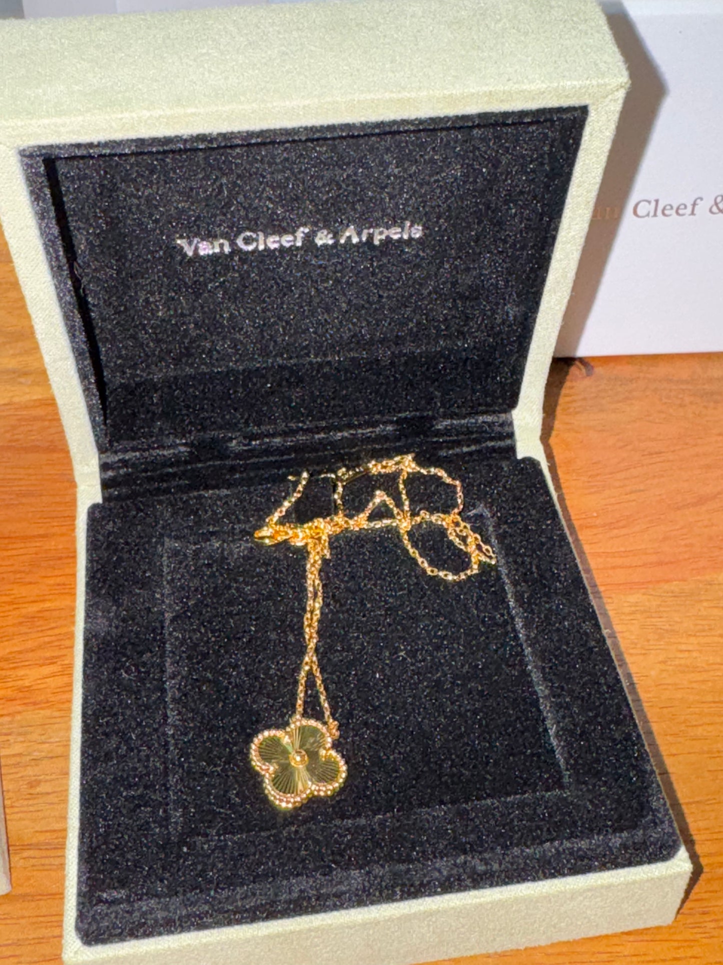 Set van cleef Pulsera y collar top quality con caja y estuche