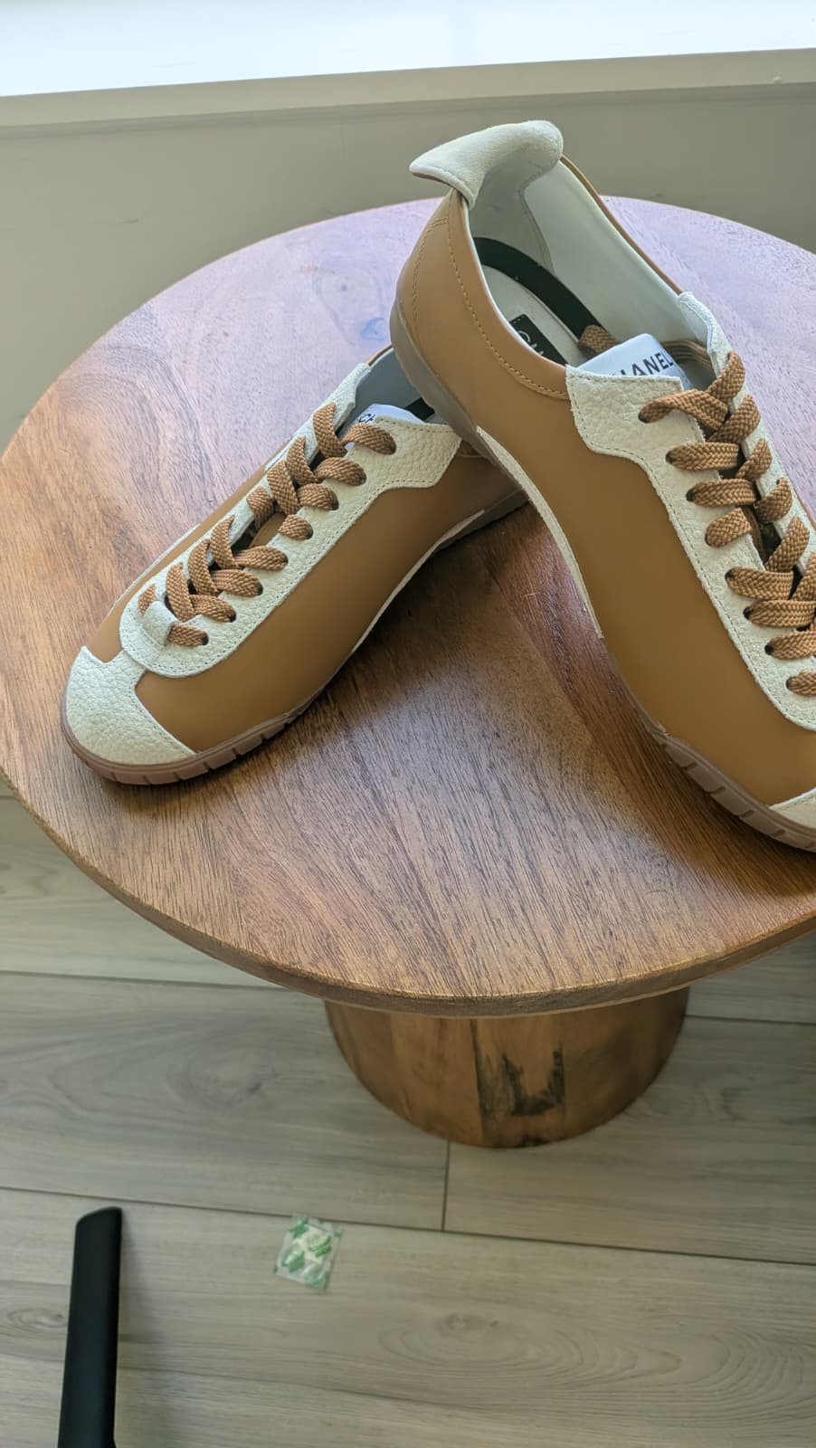Tenis Chanel talla 8 sin caja