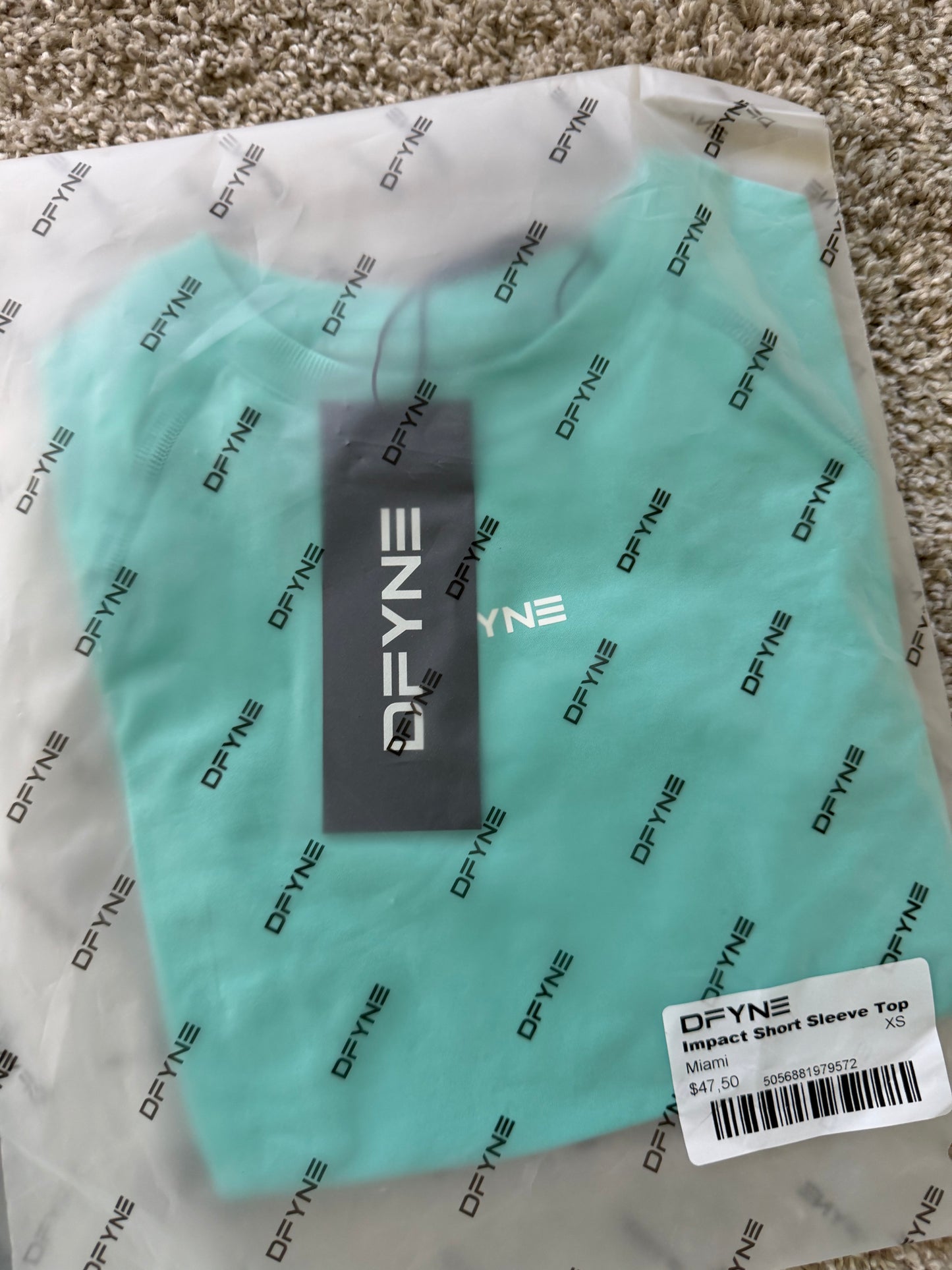 Set dfyne XS color menta nuevo top y legging
