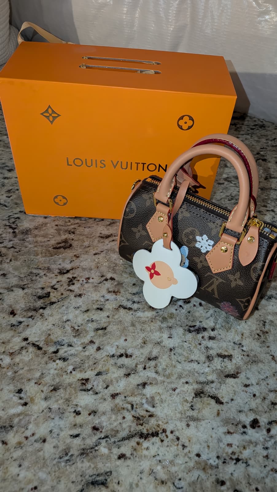 Bolsa Louis Vuitton flor