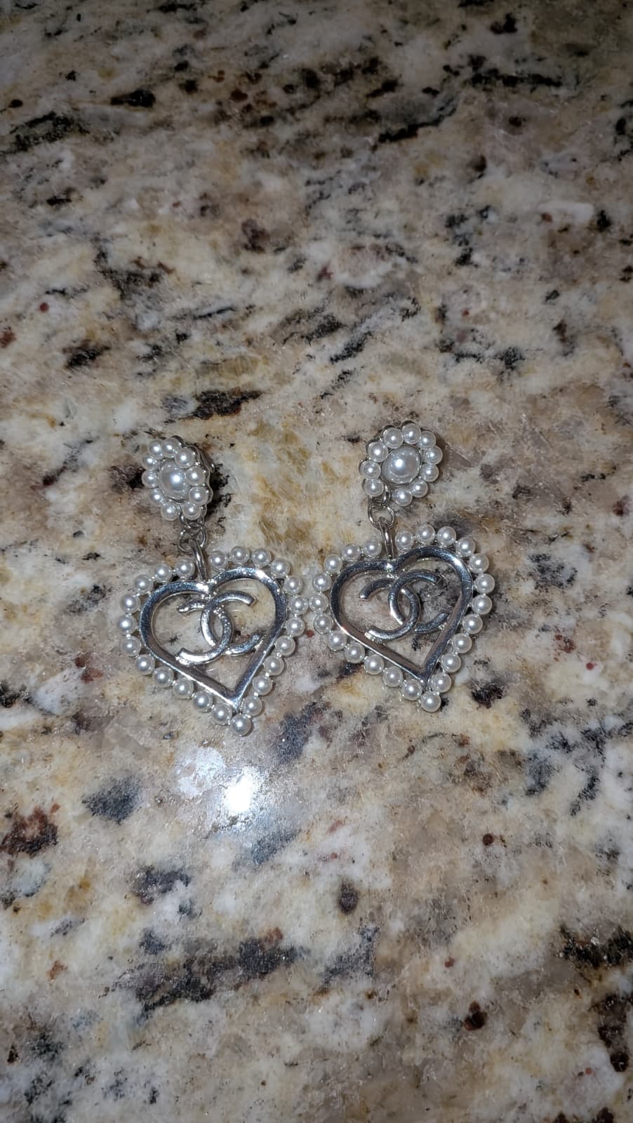 Aretes Chanel Perla corazon