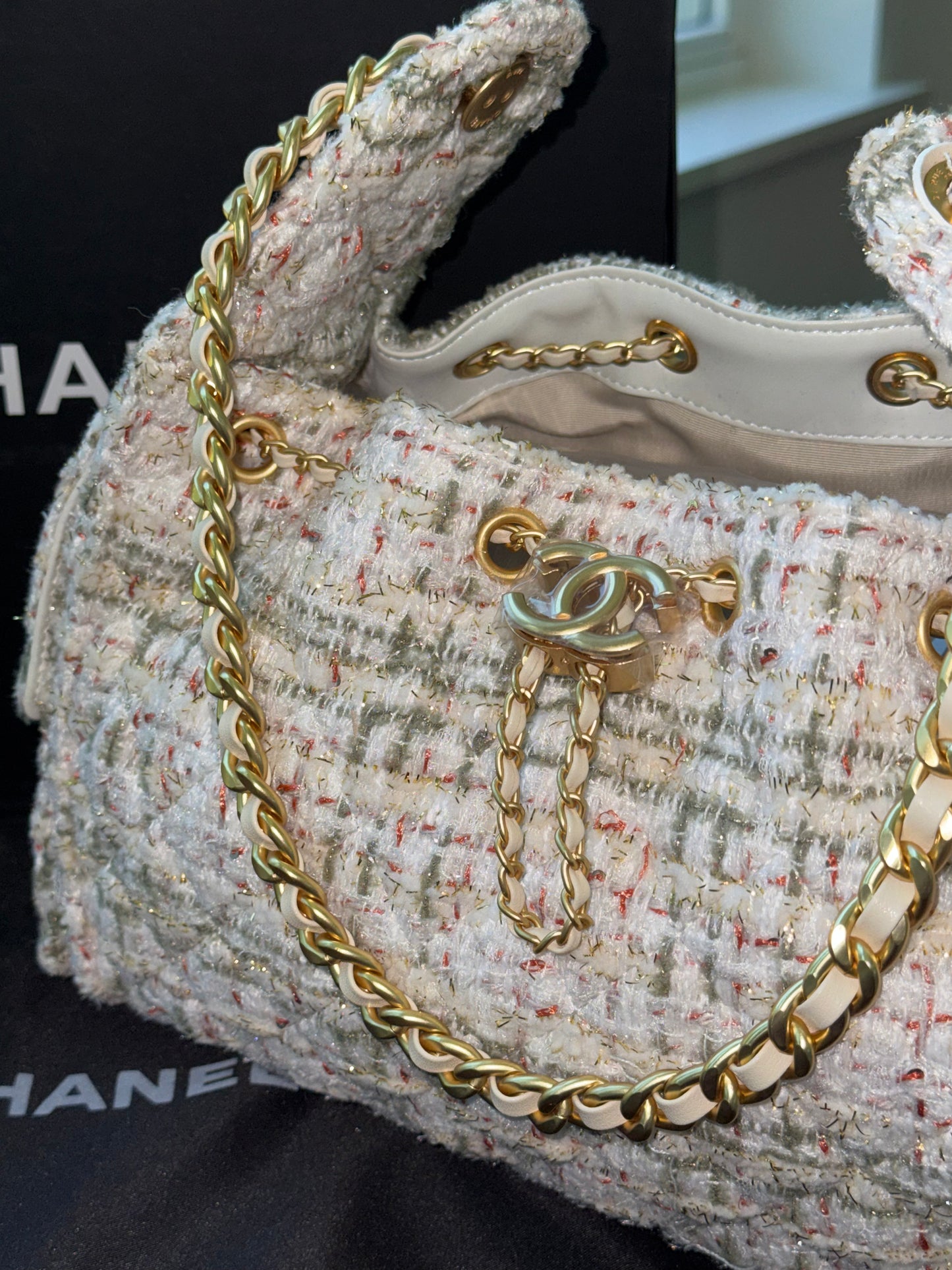 Bolsa Chanel 25 top quality beige con caja y cubre polvo