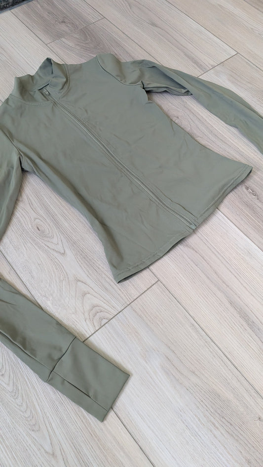 Jacket small closet sale